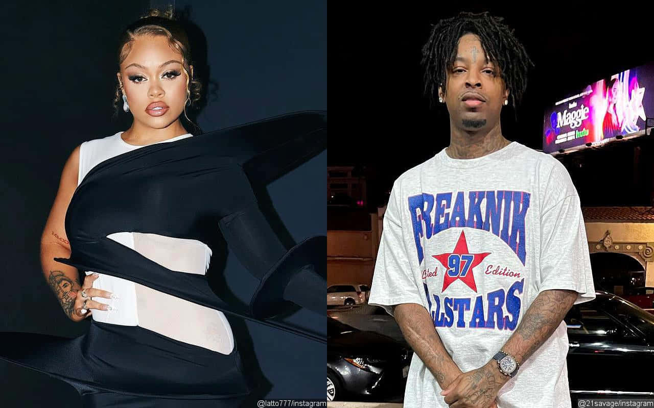 21 Savage 在錄音室 壁紙 — 兩位名人的分割肖像，一位穿著大膽的黑白連衣裙，背景為深色，另一位穿著圖案T恤，夜晚站在燈火通明的城市環境中。