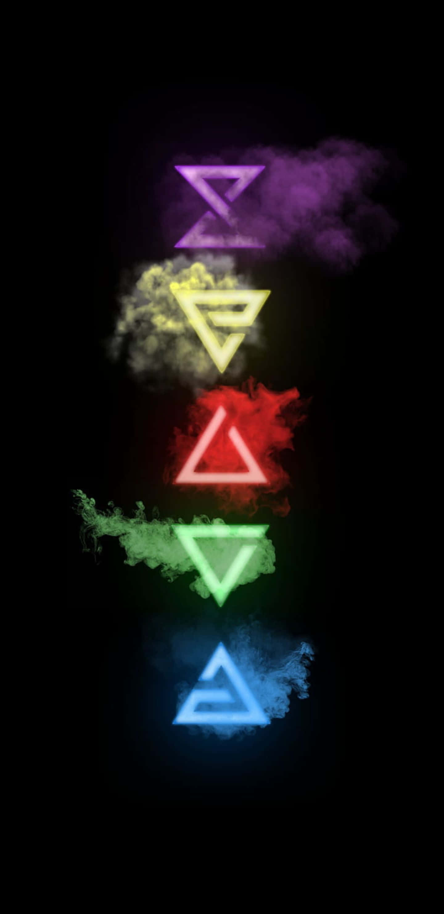 《巫師3》像素3XL背景：彩色三角魔法符號 壁紙 — 五個發光的三角形符號以彩虹色垂直漂浮在帶有煙霧紋理的黑色背景上。