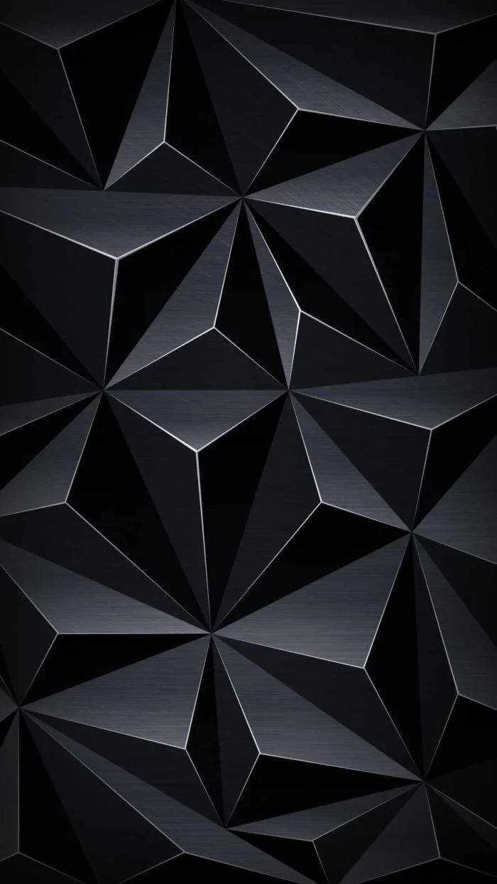 3D 黑色三角形 iPhone 13 Pro 壁紙 — 一款時尚的黑色幾何牆紙，具有銳利的三角形切面和拉絲金屬質感。