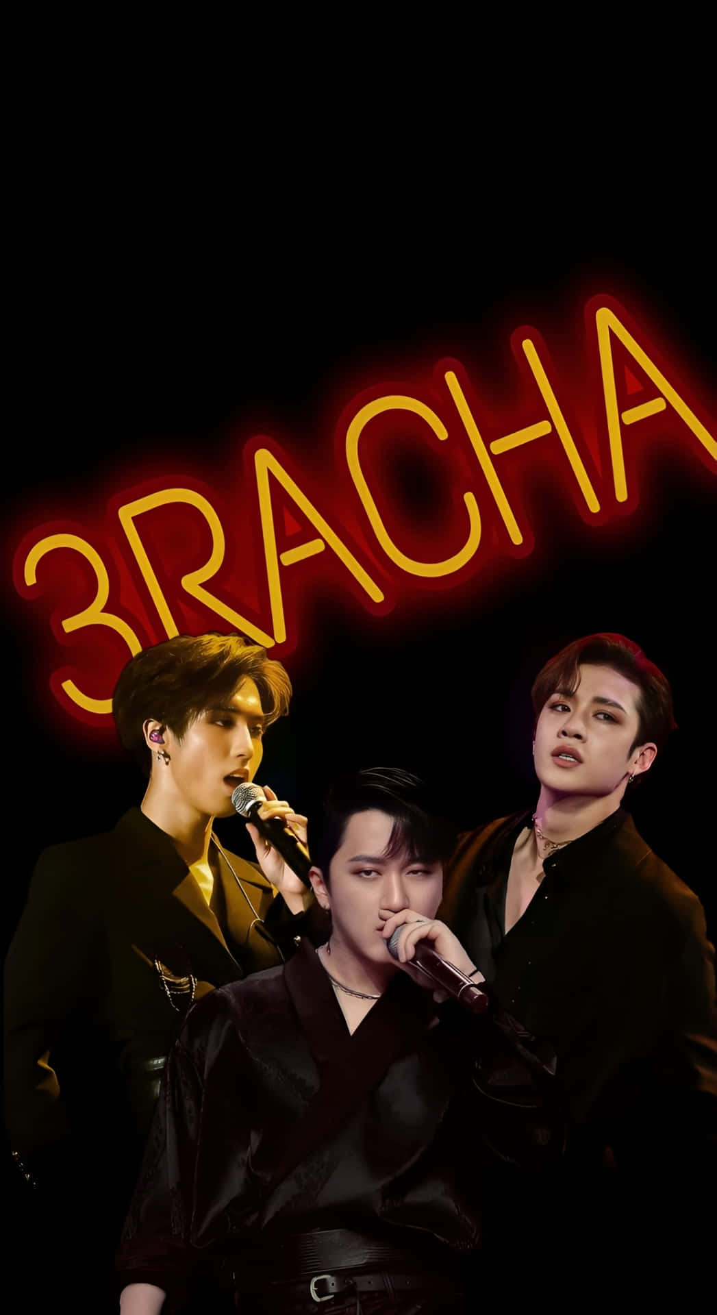 3racha K-pop 三人組表演 壁紙 — 三位男歌手在黑色背景下，於發光的紅色霓虹燈牌 'BRACHA' 下表演。