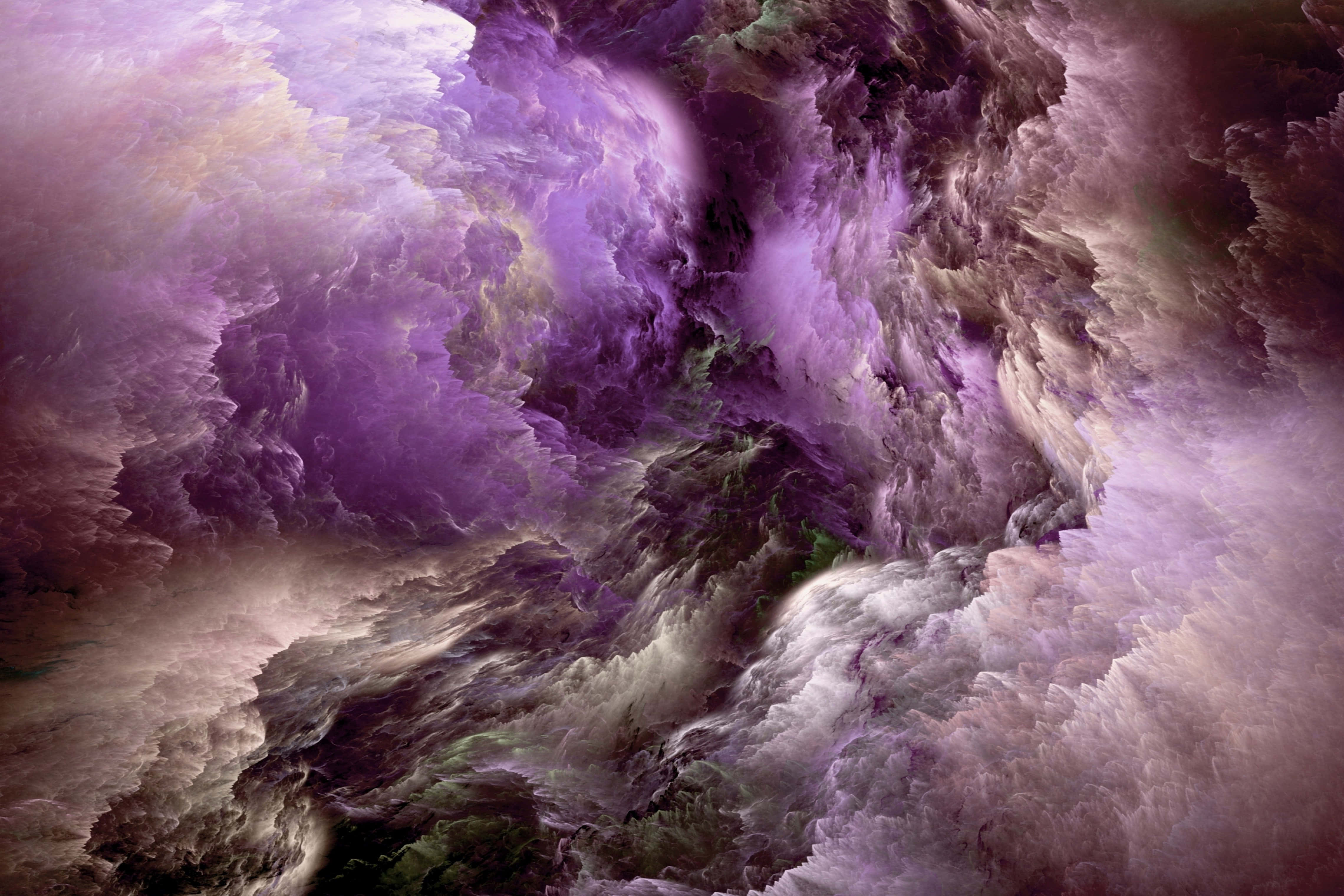 4K 紫色調柔光雲朵 壁紙 — 豐厚的雲朵在深紫色和柔和薰衣草色中旋轉，營造出夢幻般的宇宙星雲場景。