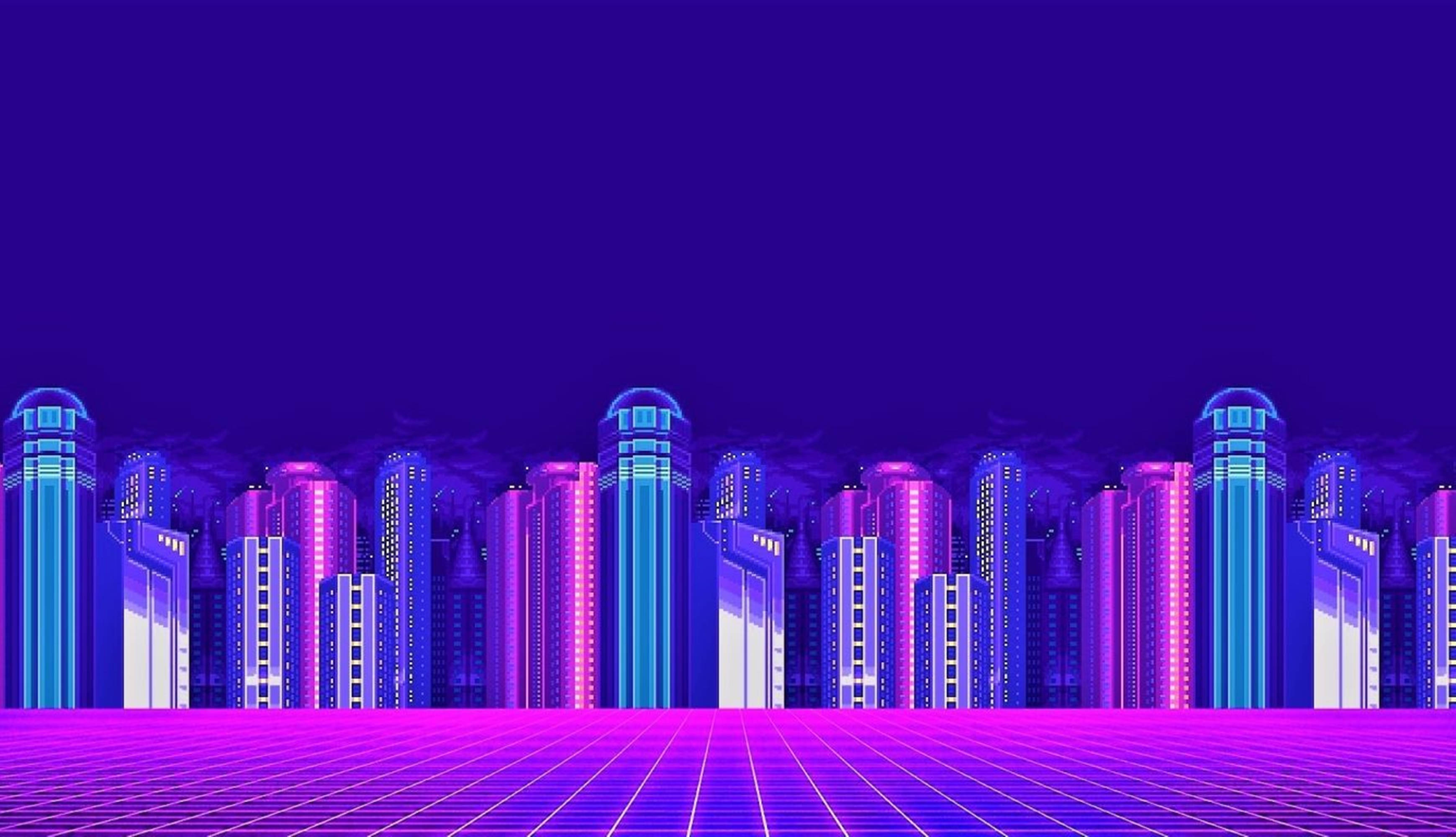探索 4K 霓虹紫之美 壁紙 — 充滿活力的復古未來主義城市景觀，發光的霓虹摩天大樓和網格圖案街道，在深紫色天空下。