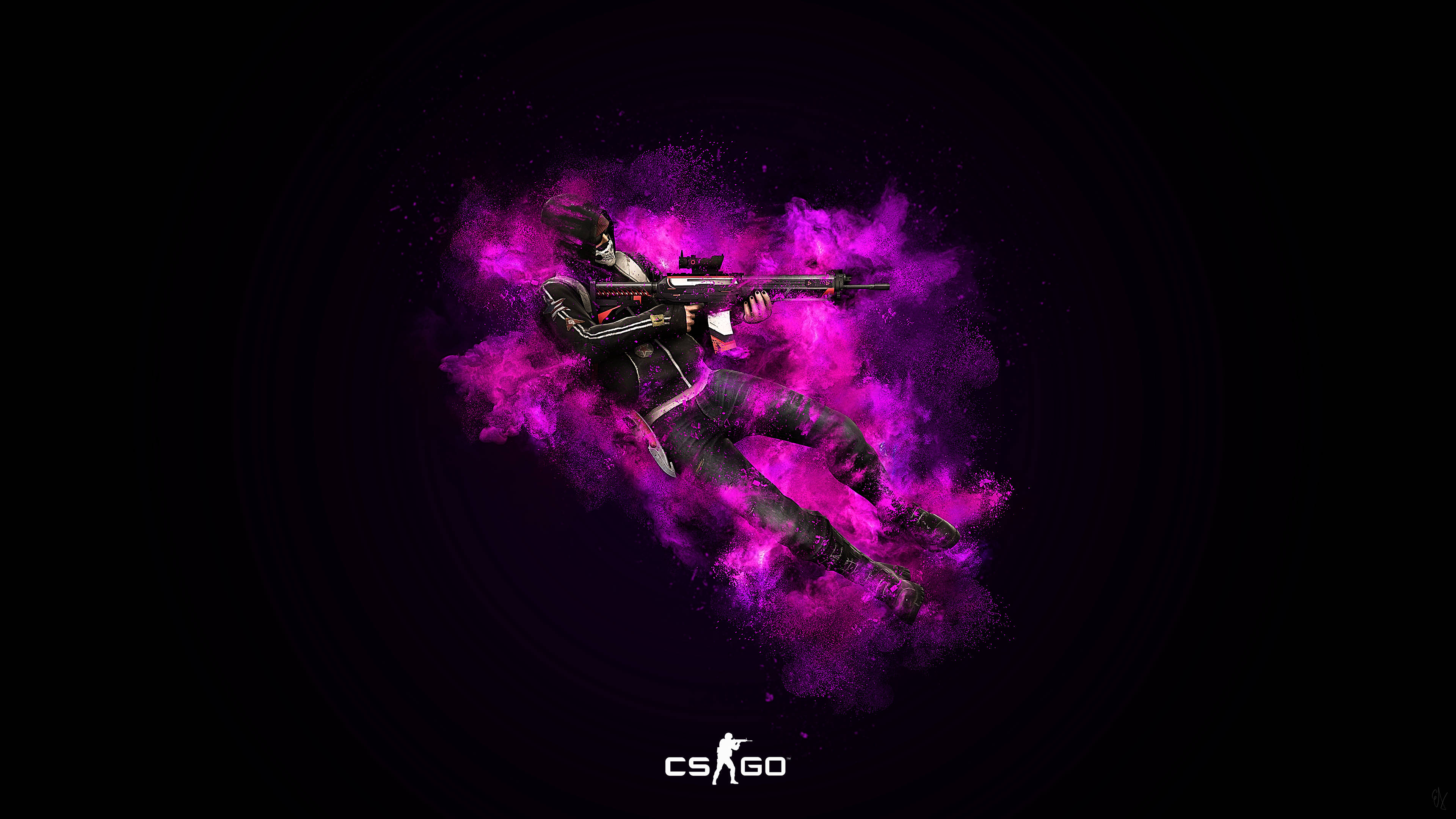 無政府主義 4K CS:GO 壁紙 — 一個穿著黑色裝備的CS:GO角色從鮮豔的紫色煙霧中出現，背景為深色。