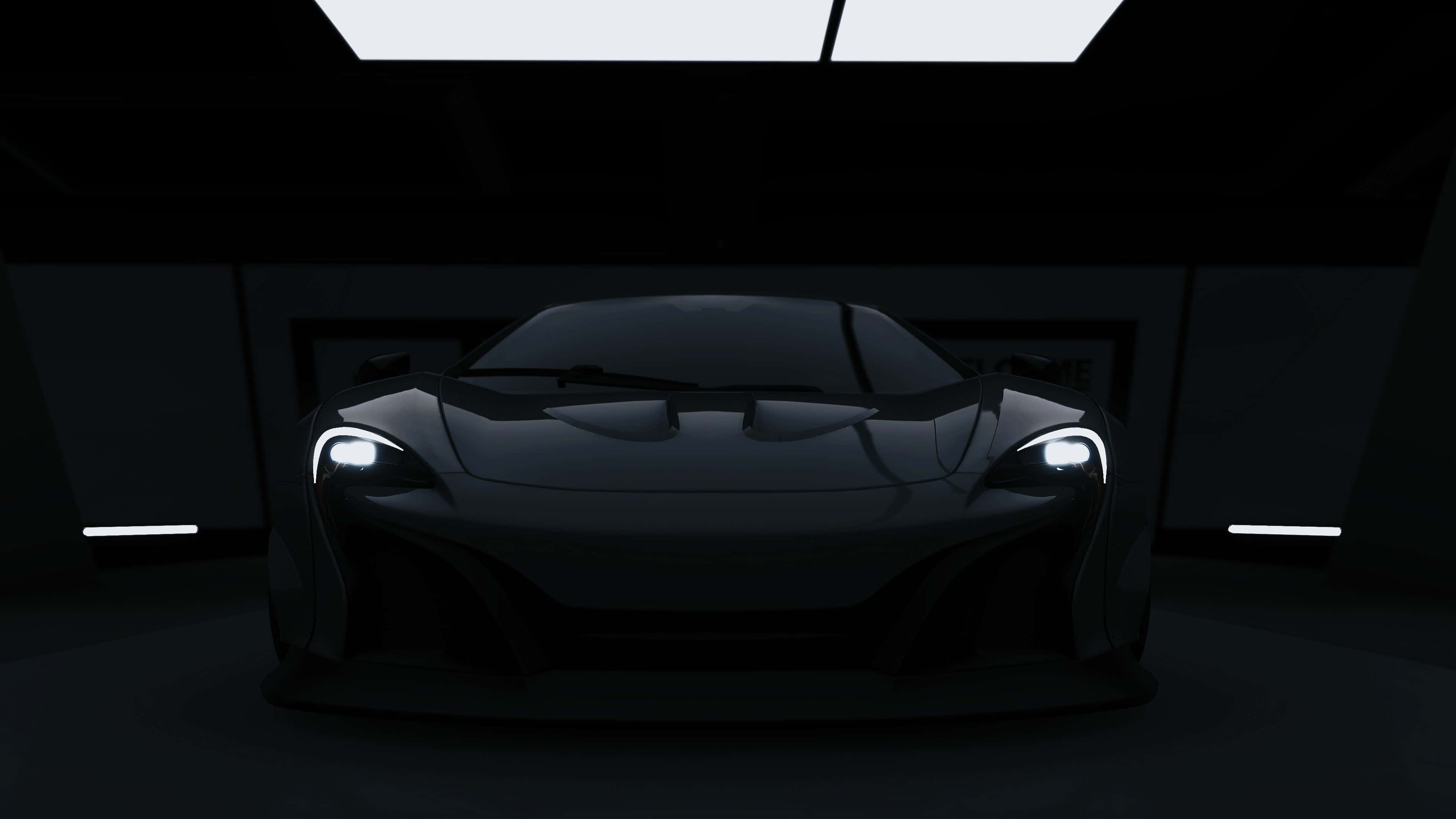 4K《Forza Horizon 4》背景：黑色麥拉倫600LT 壁紙 — 一架時尚的黑色跑車在黑暗的未來主義車庫中，在極簡的天花板燈光下發光。