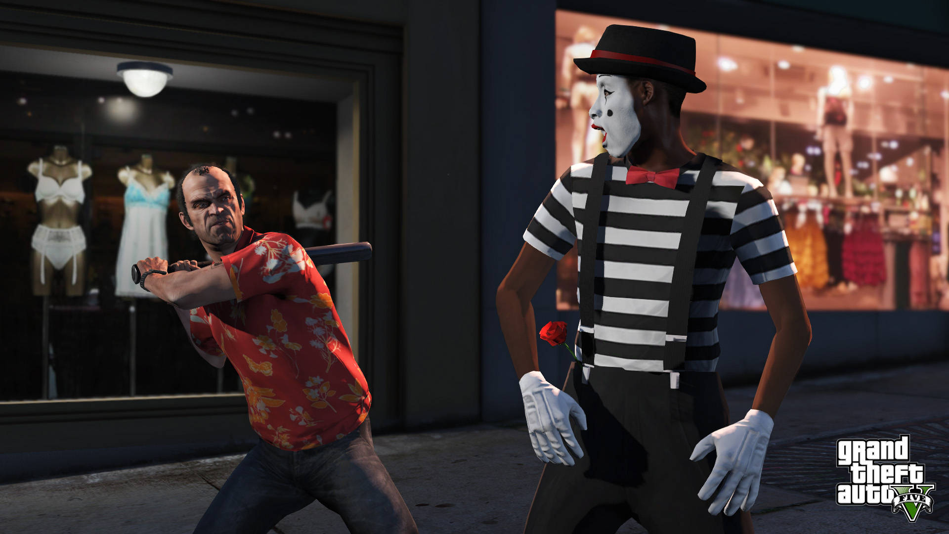 4K GTA 5 特雷弗怒襲小丑，遊戲場景震撼呈現 壁紙 — 一個穿著紅色花卉圖案襯衫的男人在城市的行人道上揮舞球棒，擊向一個穿著條紋襯衫和高帽的小丑。