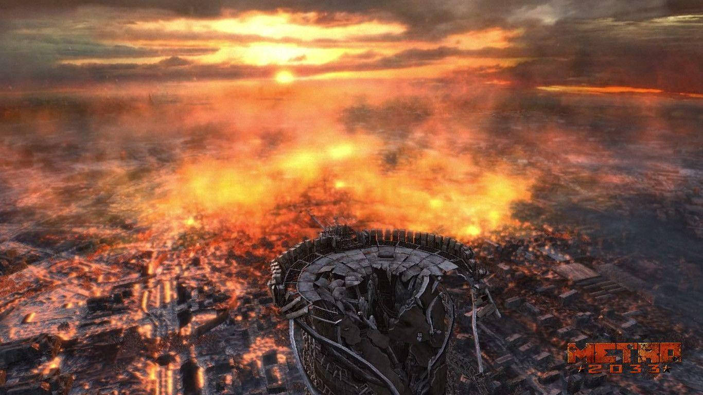 一座破塔俯瞰著夕陽下燃燒的廢墟城市。