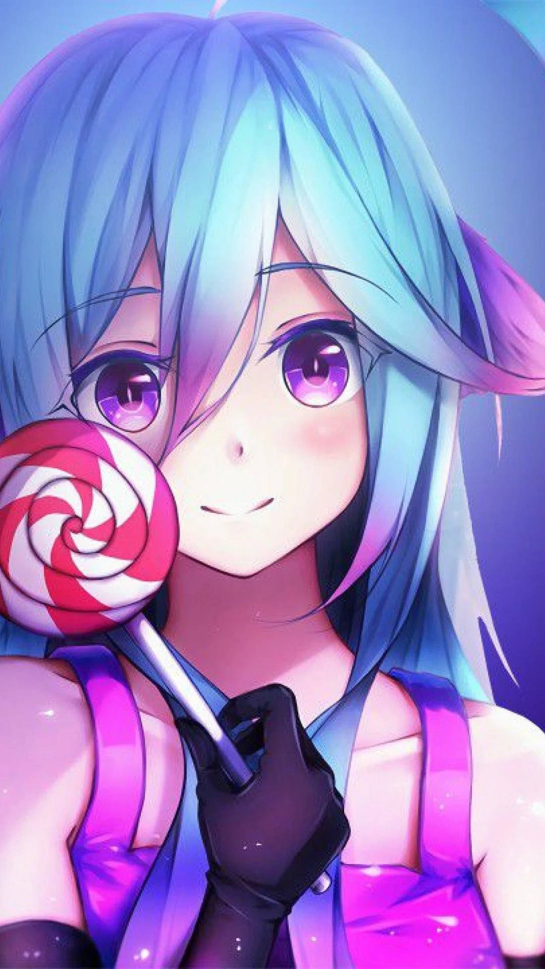 初音未來 4K 動畫手機壁紙 壁紙 — 一個開心的動漫女孩，藍色頭髮和紫色眼睛，在發光的紫色背景前拿著一個紅色和白色的棒棒糖。