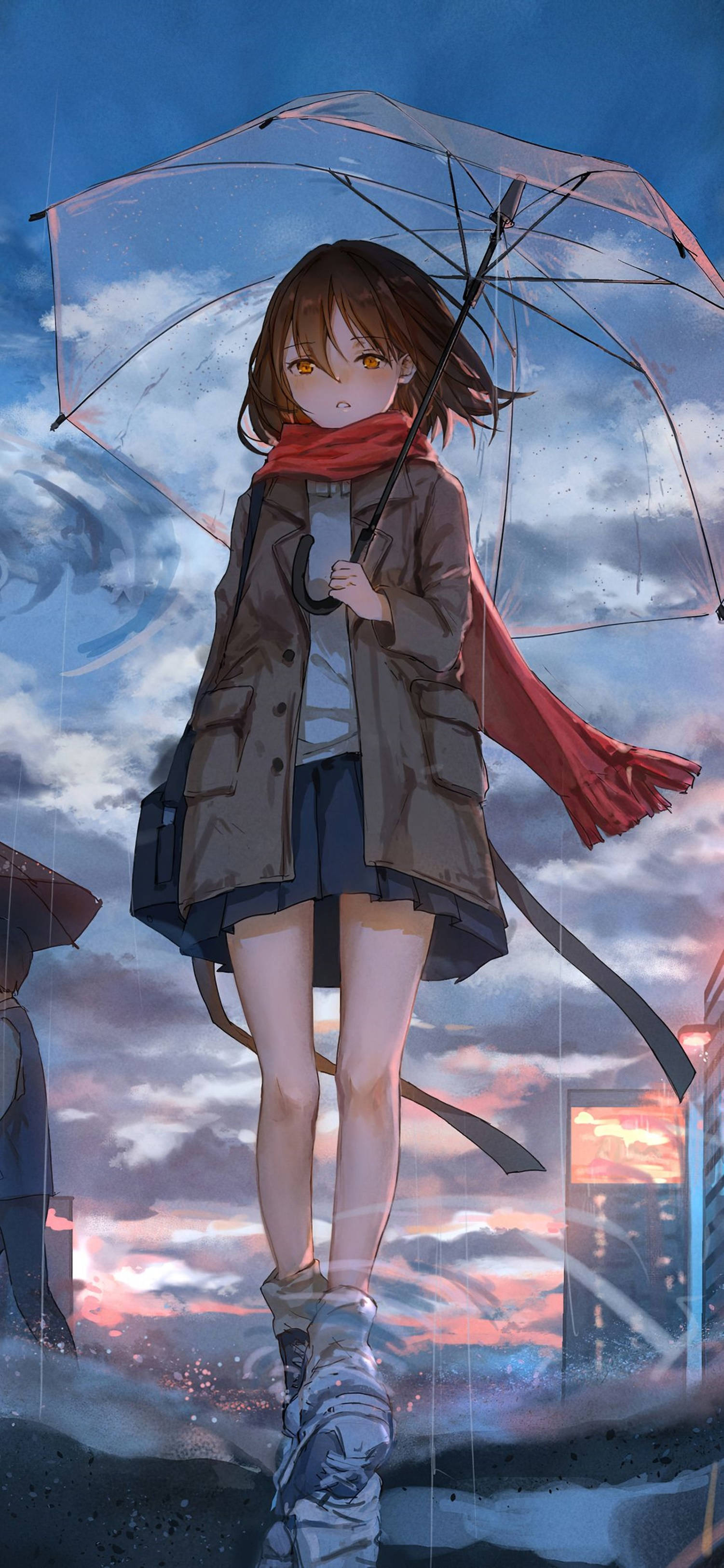 動漫女孩在粉紅色和藍色雲朵的雨暮城市中拿著透明雨傘。 — 4K 動漫 壁紙