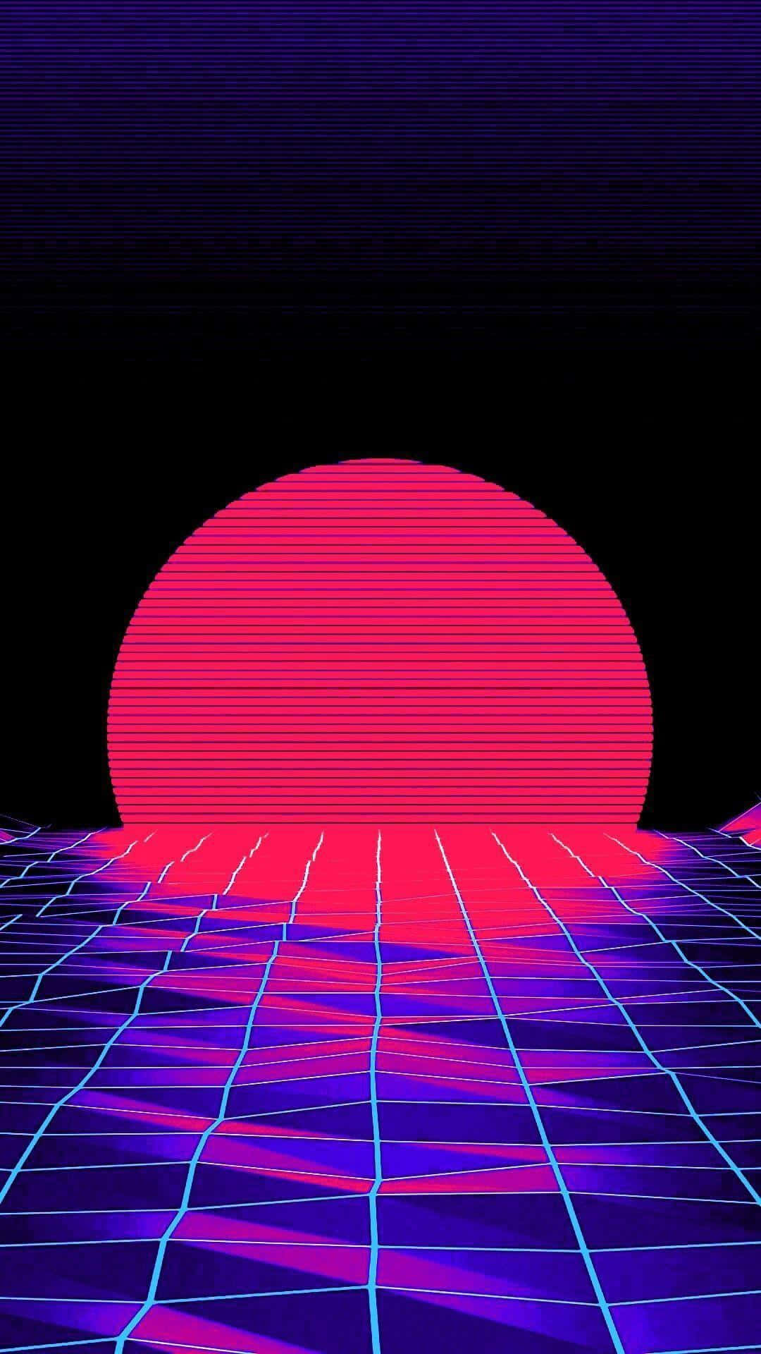 用這款 80 年代美學 iPhone 壁紙，將懷舊風帶入現代 壁紙 — 一顆發光的粉紅色太陽在復古未來主義的數位景觀中，從霓虹網格地板上升起。