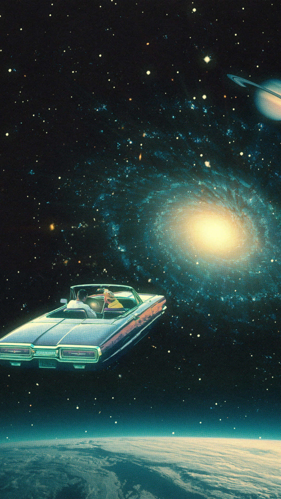  壁紙 — 一輛經典敞篷車在星空下行駛，下方是發光的星系和行星。