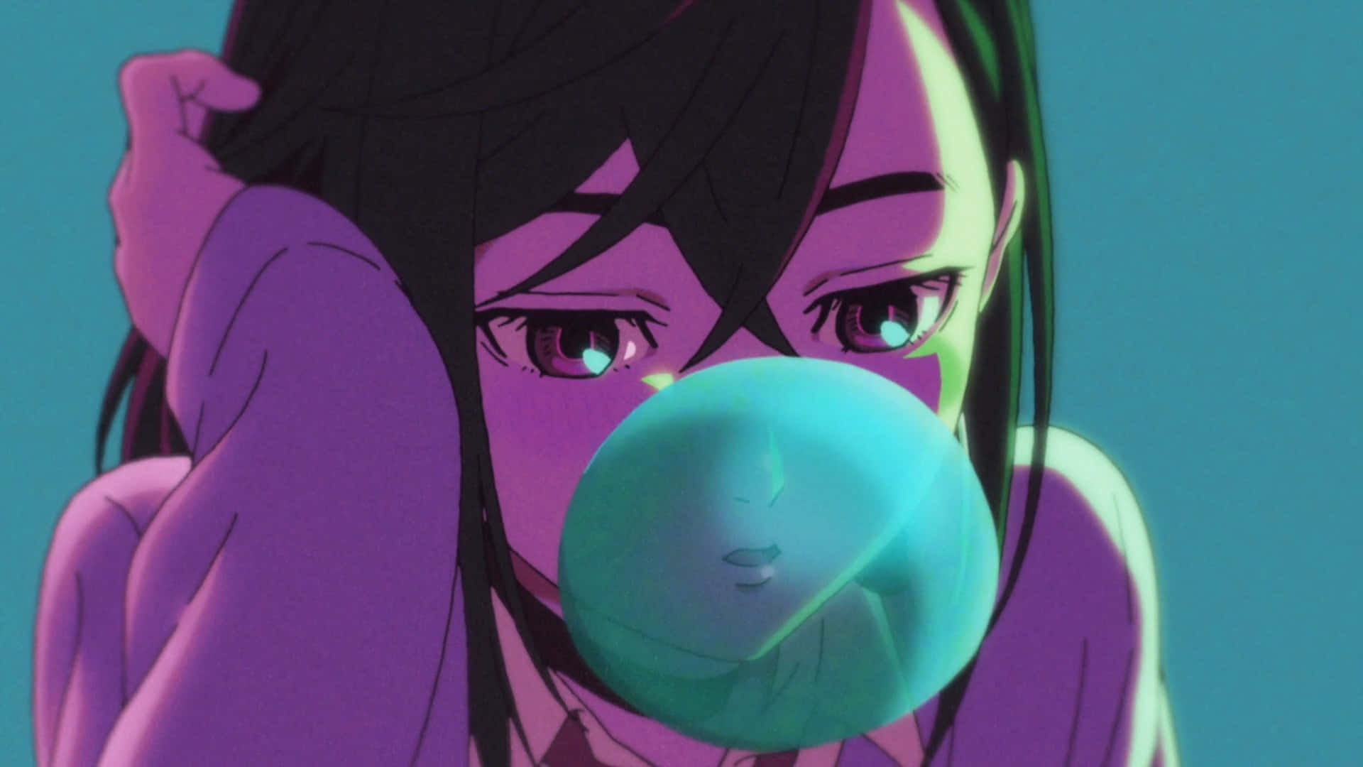  壁紙 — 一個特寫動漫女孩在充滿活力的紫色和藍綠色背景下吹出一個發光的藍綠色泡泡糖泡泡。