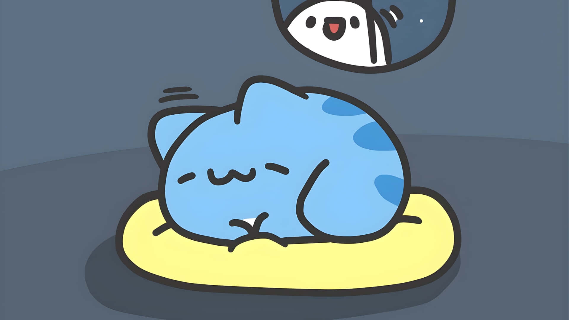  壁紙 — 一隻可愛的藍色斑點貓在黃色墊子上安詳地睡覺，一個白色的幽靈臉孔從上方帶著快樂的表情探出頭來。