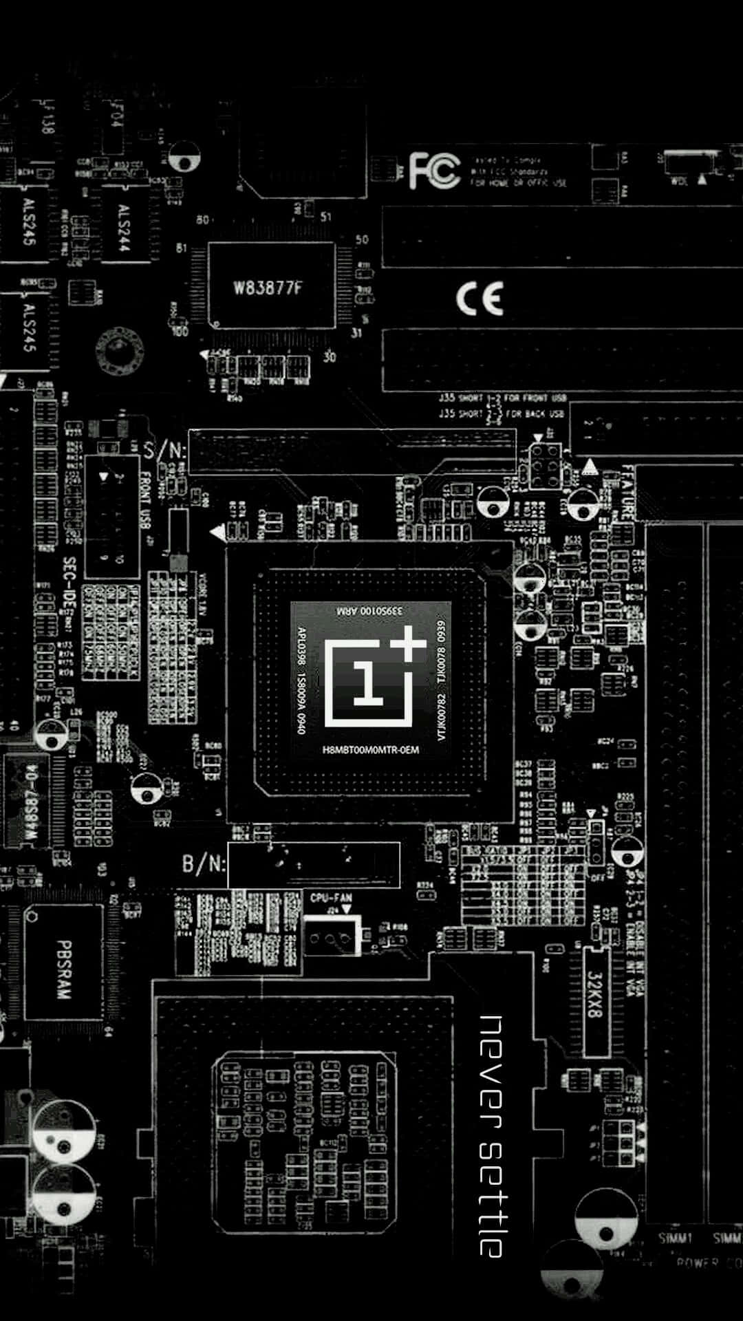  壁紙 — OnePlus 智能手機主機板的高對比度黑白特寫，可見組件和品牌標誌。