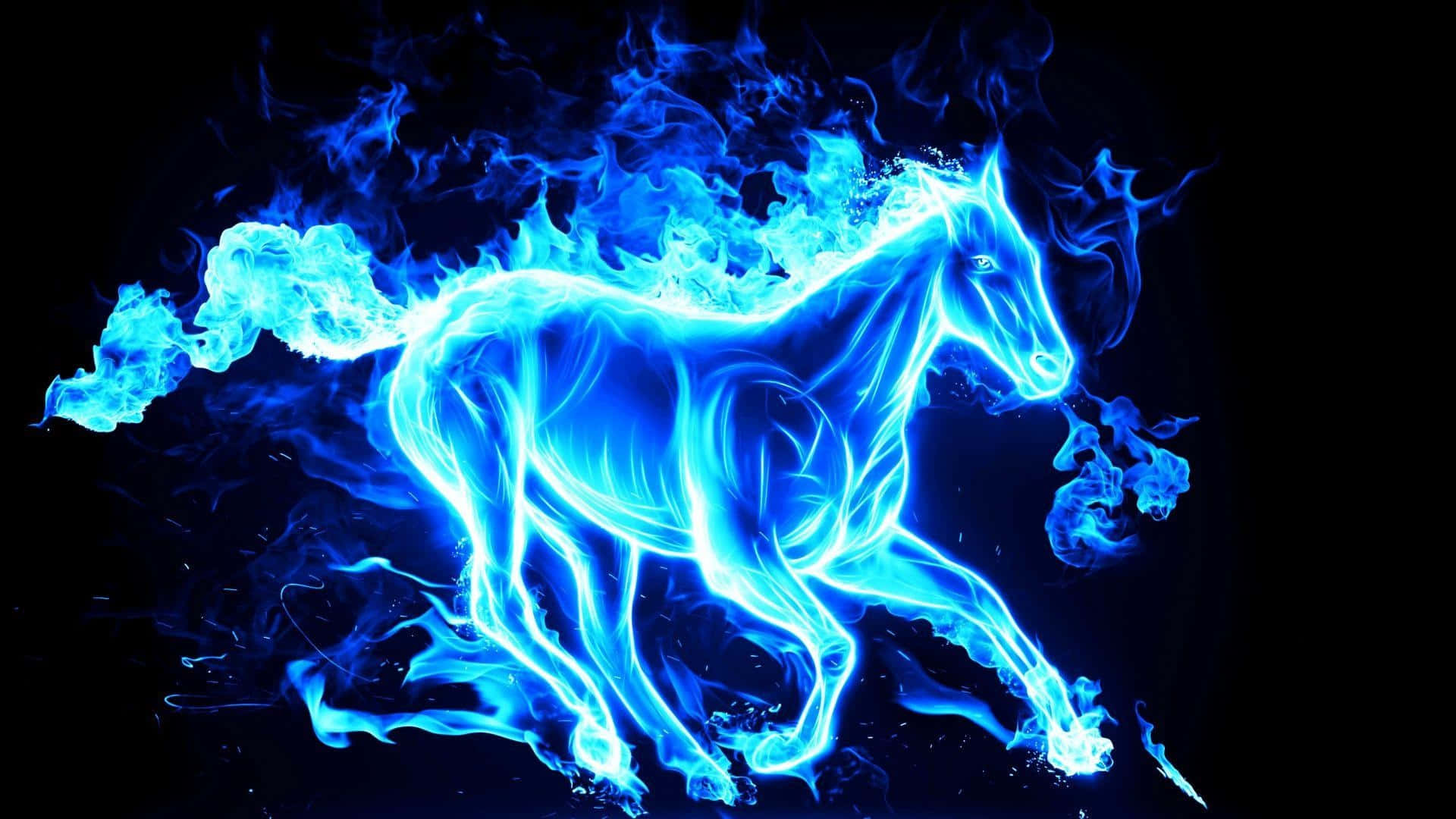  壁紙 — 一匹雄壯的駿馬在漆黑背景中奔馳過電光藍色的火焰。