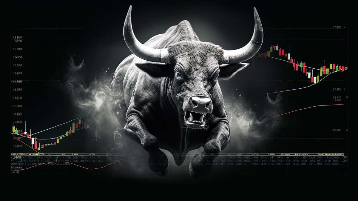  壁紙 — 一頭咆哮的黑白公牛在覆蓋著金融蠟燭圖和圖表的黑暗背景上向前衝刺。