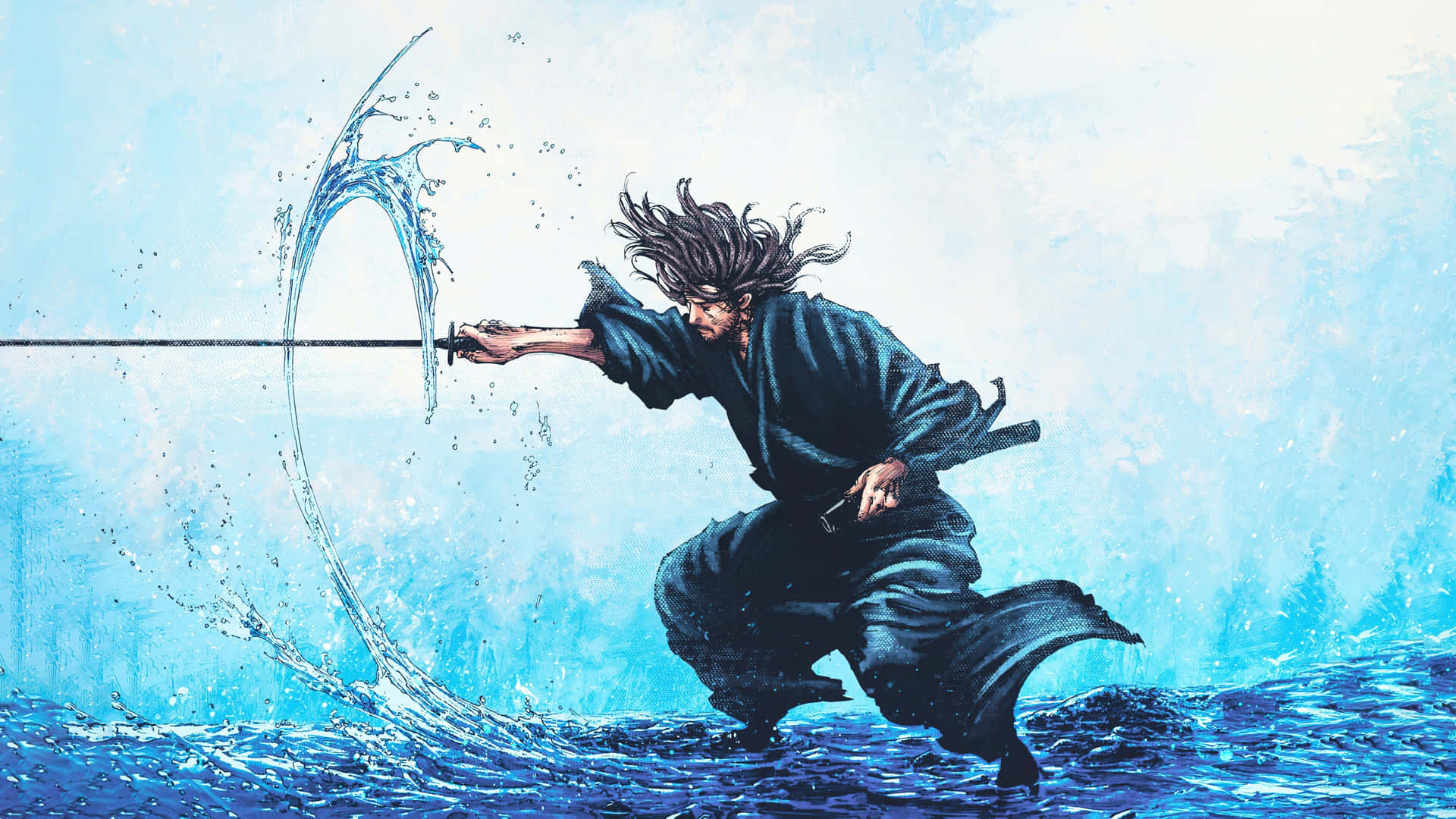  壁紙 — 一位身穿深色長袍的武士用劍劈開水面，在水景背景下營造出動態的藍色水花。