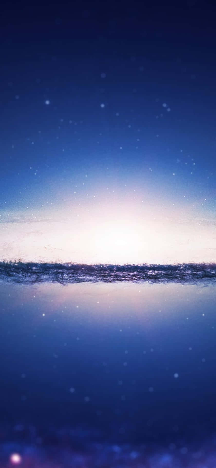  壁紙 — 寧靜的暮色天空，星星和發光的地平線倒映在平靜的水面上。