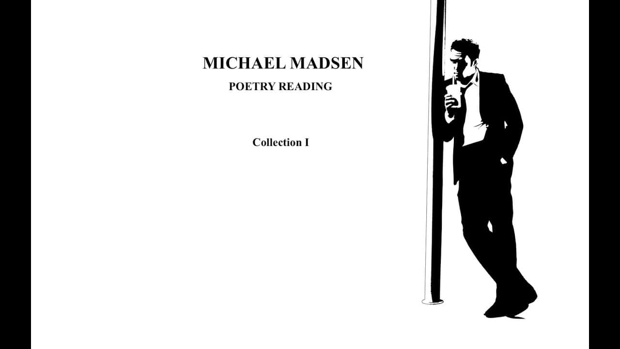 壁紙 — 一個男人靠著柱子拿著飲品的鮮明黑白剪影，附有文字宣佈Michael Madsen的詩歌朗誦會。