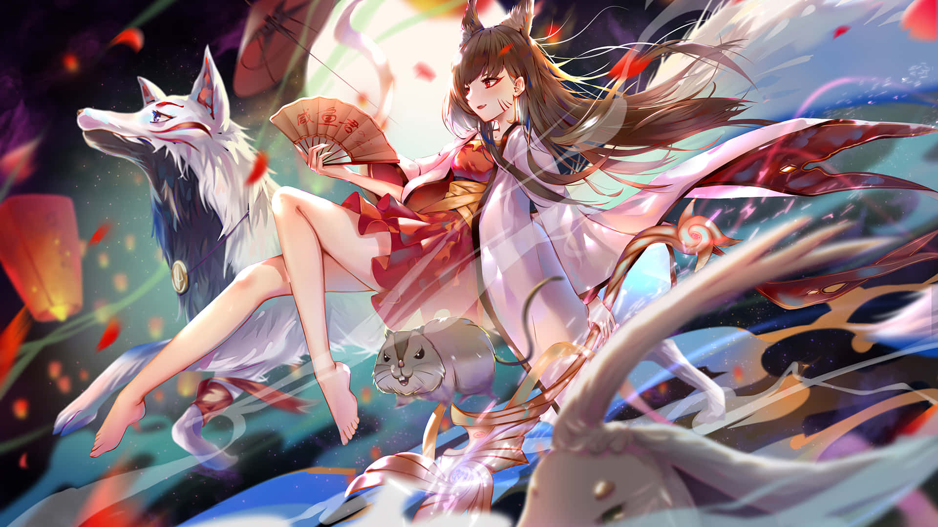  壁紙 — 一個充滿活力的動漫女孩，長著狐狸耳朵，和一隻白色的狐狸同伴，漂浮在飄落的紅色花瓣和發光的燈籠之間。