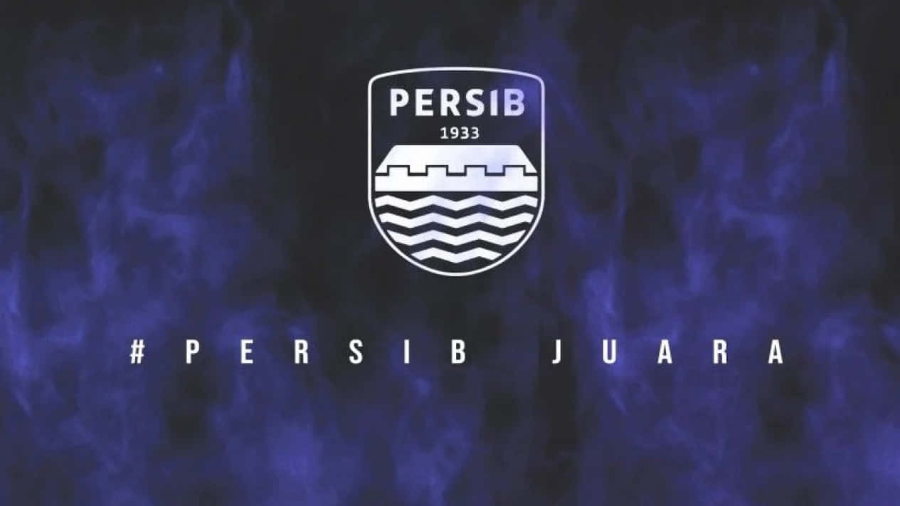  壁紙 — 白色 Persib 1933 徽章和標籤漂浮在煙霧瀰漫的深藍色背景上。
