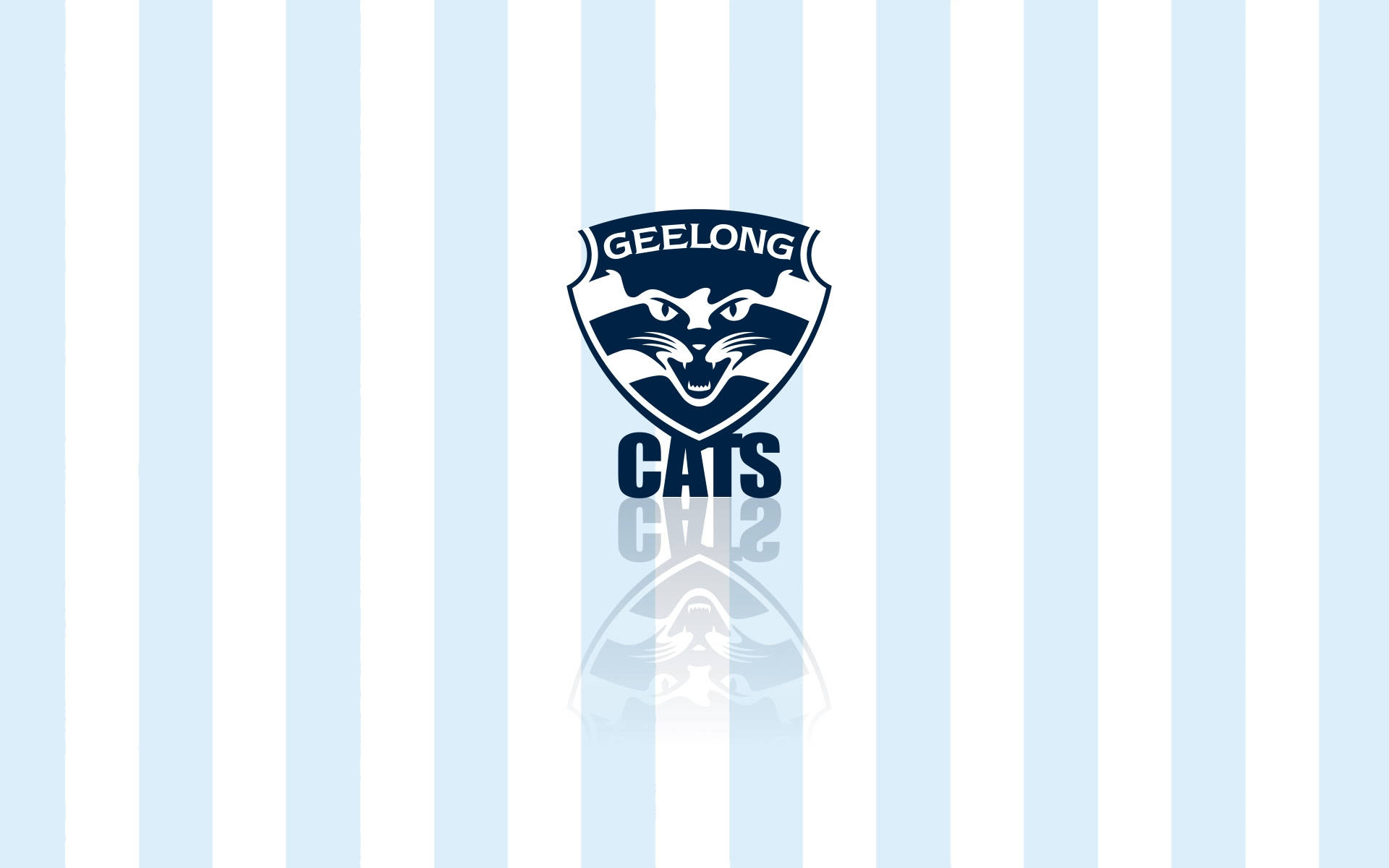 AFL 墨爾本貓隊標誌 壁紙 — 大膽的藍白條紋牆紙，帶有Geelong Cats標誌及下方微妙的倒影。