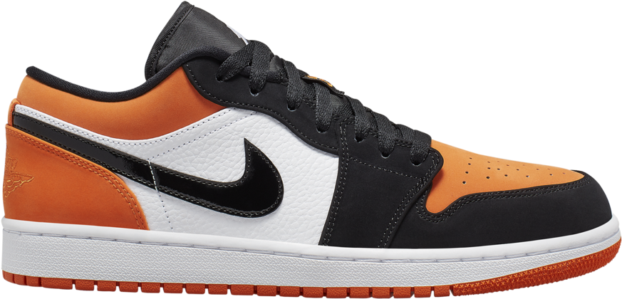 橙黑白 Air Jordan 1 Low 運動鞋 壁紙 — 時尚的低筒運動鞋，帶有黑色、白色和鮮豔的橙色拼接，襯托在純黑背景上。