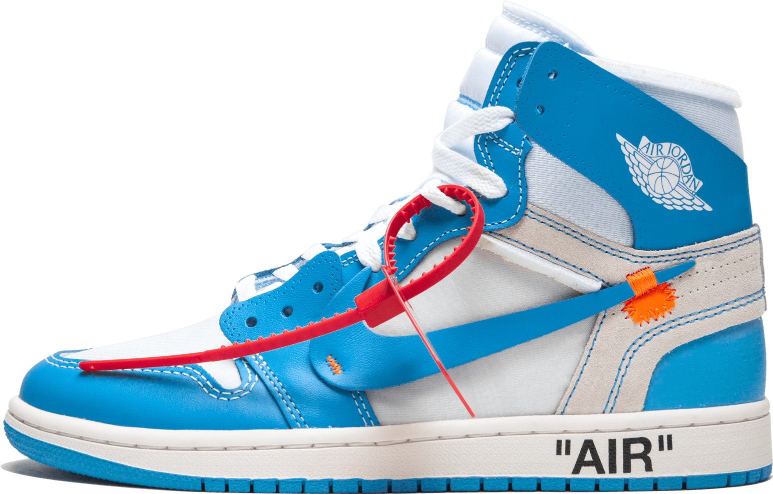 Air Jordan 1 Retro High 藍白運動鞋 壁紙 — 一雙藍、白、紅色的高筒運動鞋，帶有醒目的品牌標誌和紅色搭帶，背景為黑色。