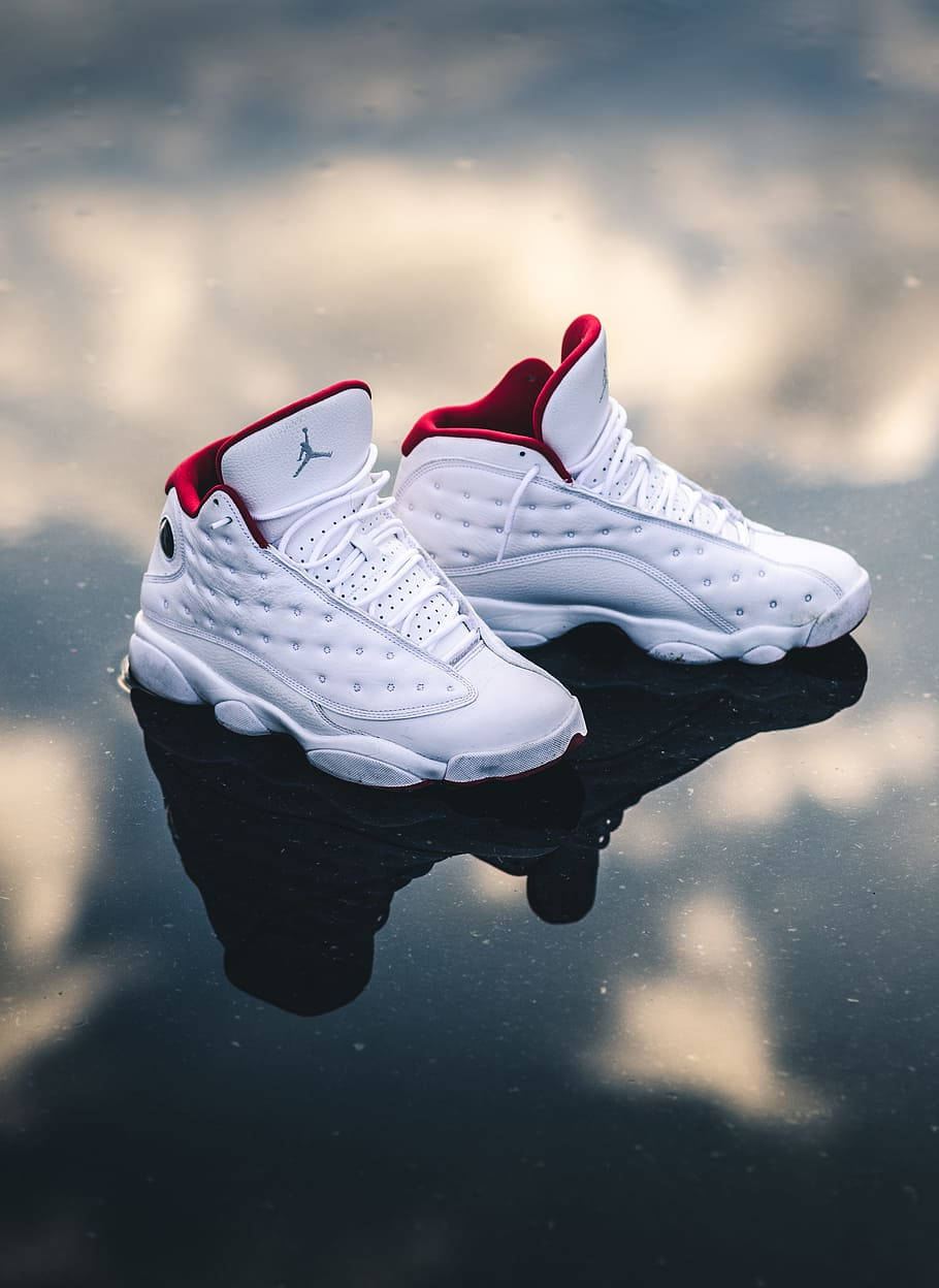 Air Jordan 13 Retro - 白/紅 壁紙