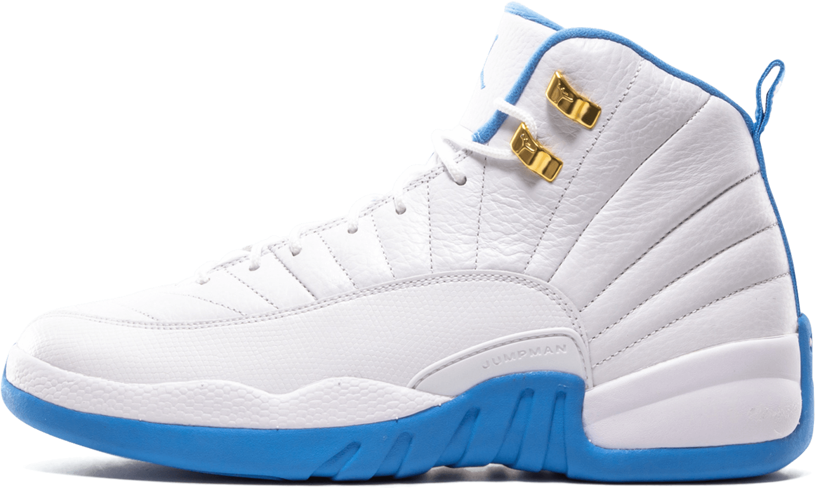 白藍 Air Jordan 運動鞋 壁紙 — 一雙純白色高筒運動鞋，帶有醒目的藍色點綴和金色鞋眼，孤立在黑色背景前。