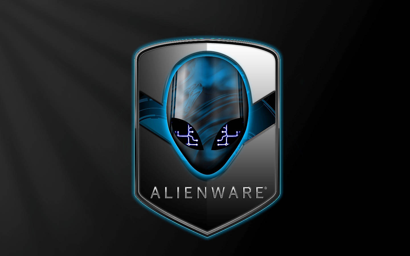 Alienware 預設藍色符號 壁紙 — 一個發光藍色外星人頭標誌，帶有發光眼睛，居中於帶有光線的黑色背景上。