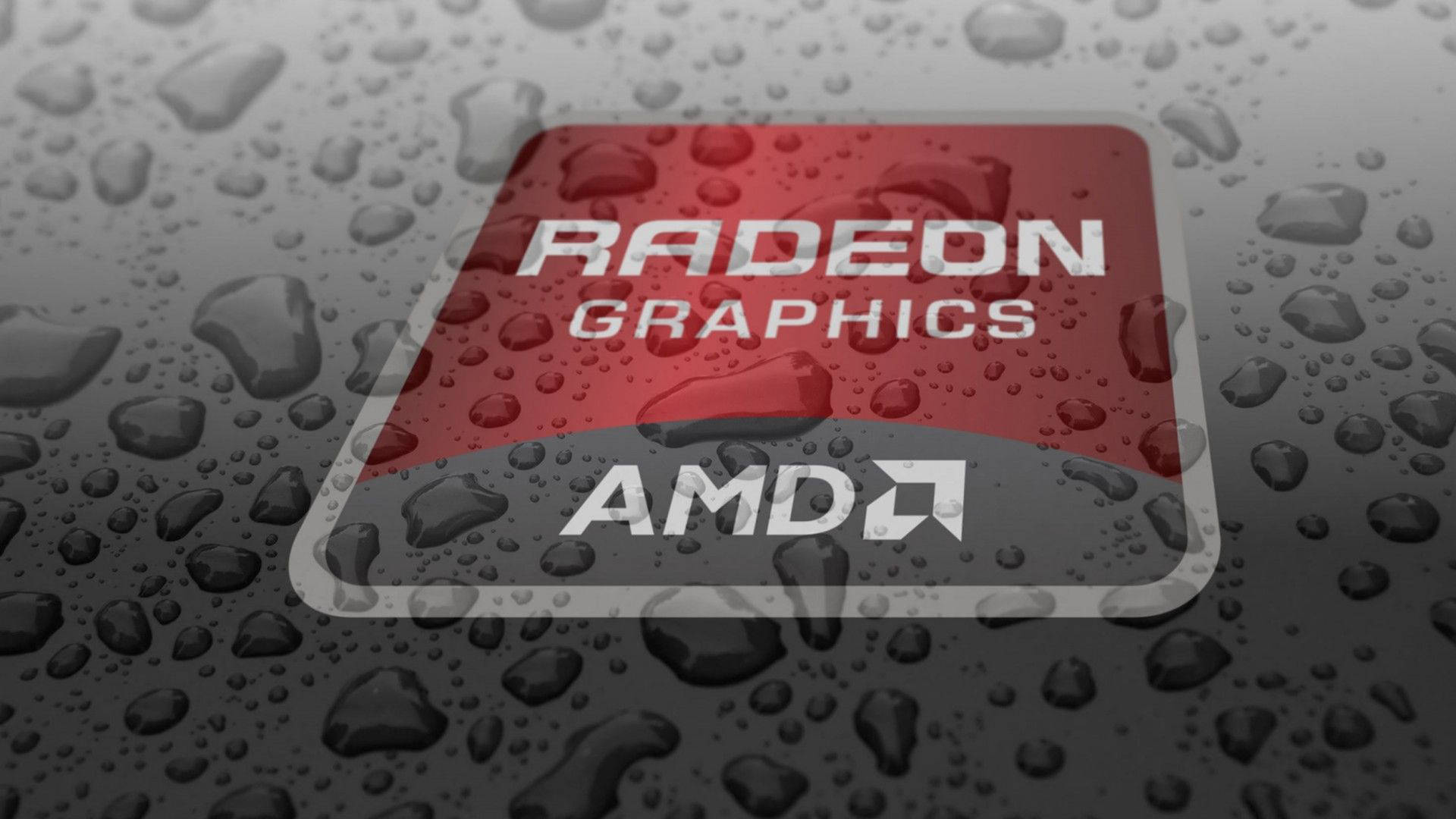 AMD Radeon Graphics標誌被水滴覆蓋在深色表面上。