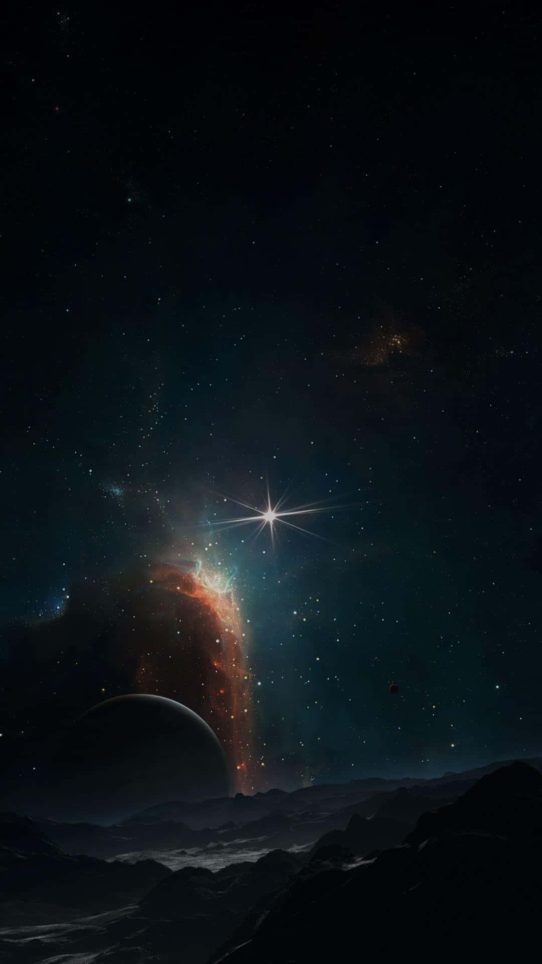 發光星雲和明亮恆星下的外星山脈。