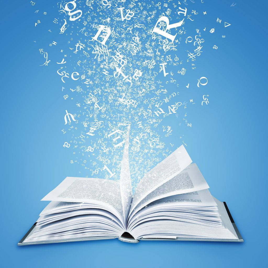 擁抱知識的禮物 壁紙 — 一本打開的書在純藍色背景上釋放出一連串漂浮的白色字母和符號。