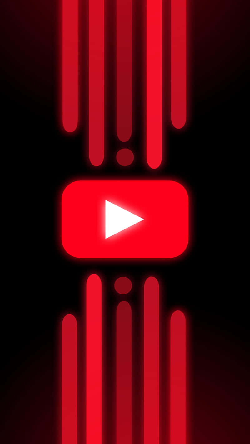 Android社交背景：紅色YouTube標誌 壁紙 — 一個發光的紅色YouTube播放按鈕，居中於垂直的霓虹紅色條之間，背景為深色。