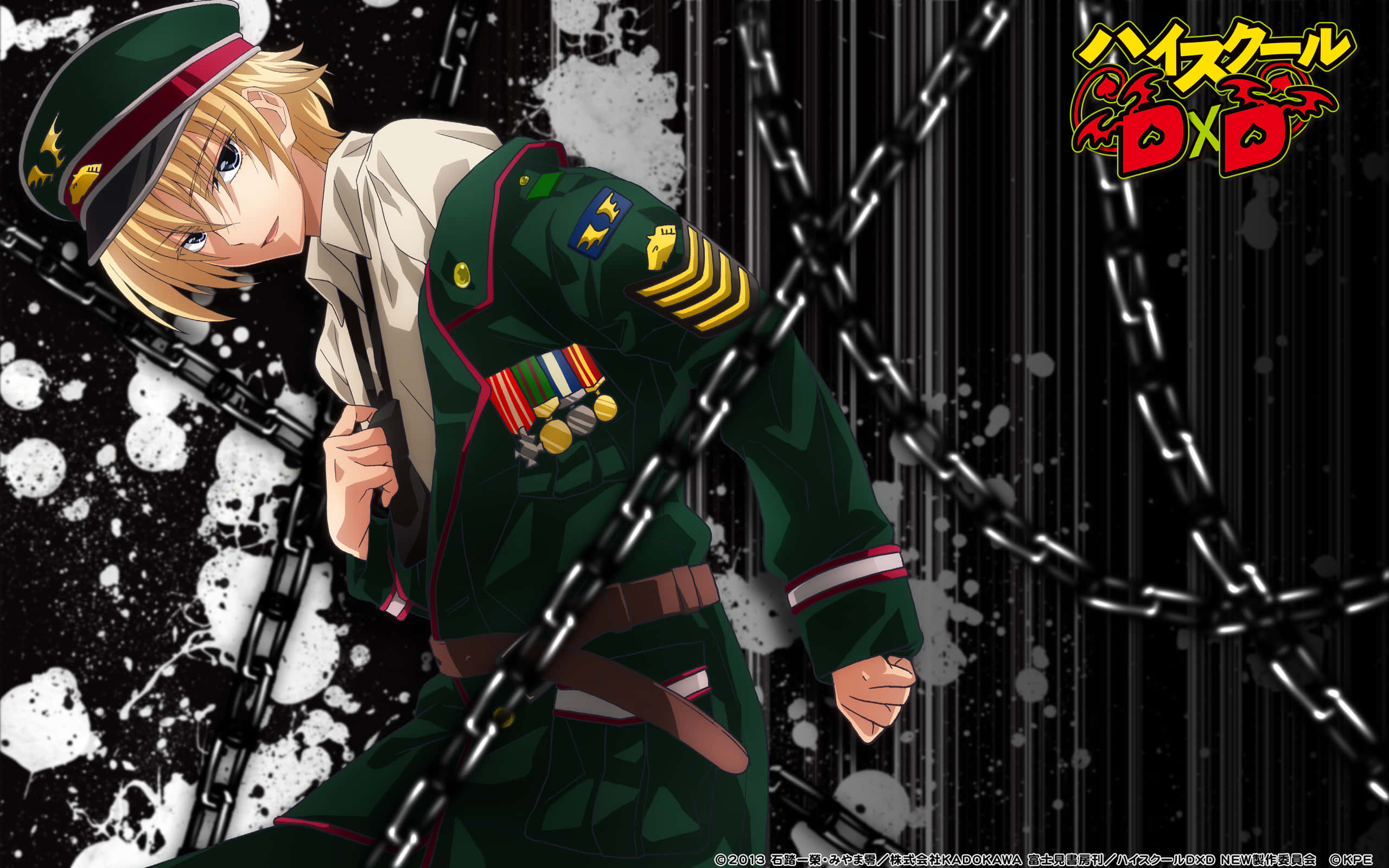 Yuuto Kiba 桌布 壁紙 — 動畫角色穿著綠色軍裝，佩戴獎章和鏈條，背景為黑白潑濺效果。