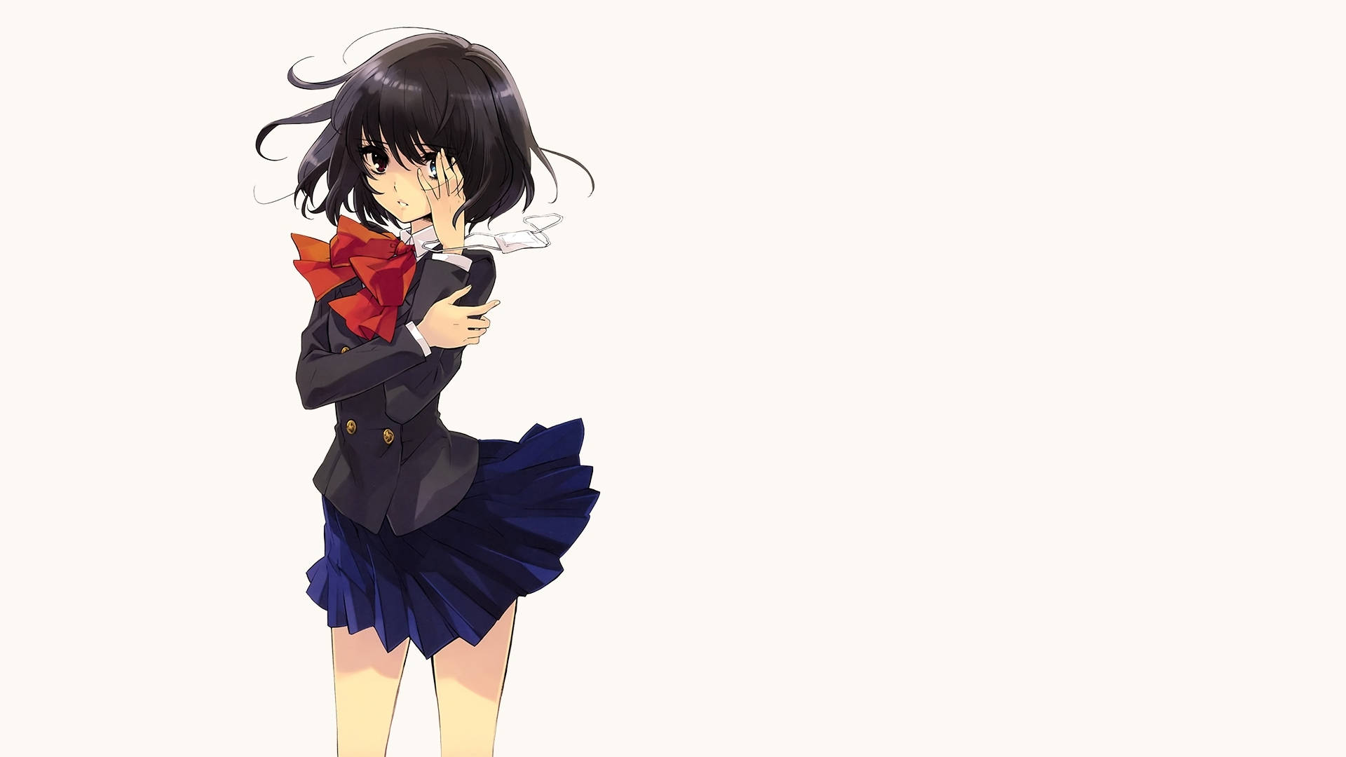 《Another》女主角 壁紙 — 動漫女學生穿著校服，戴著紅色蝴蝶結，在純色背景前害羞地遮住臉。