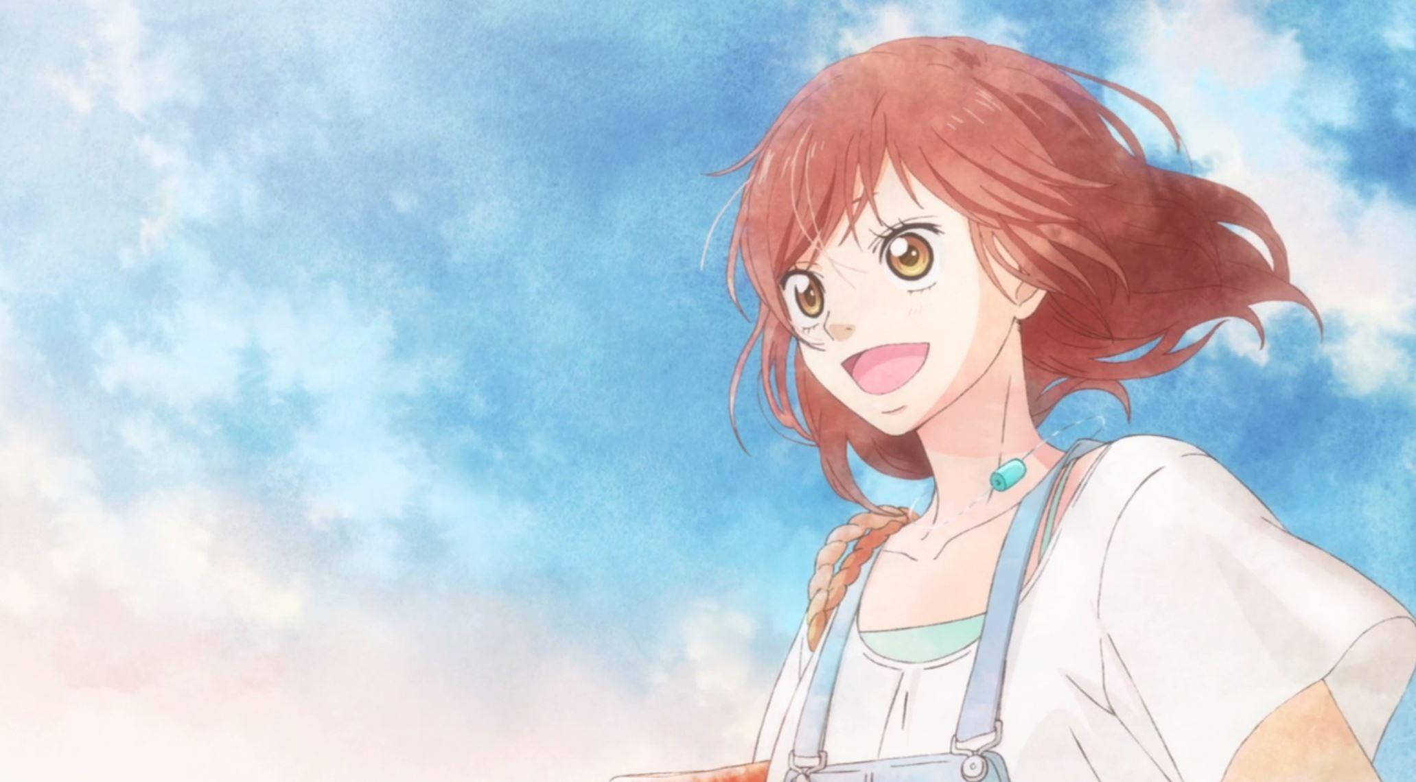 《Ao Haru Ride》微笑未來 壁紙 — 一個開朗的動漫女孩，紅髮辮子，在柔和的藍天白雲下燦爛微笑。