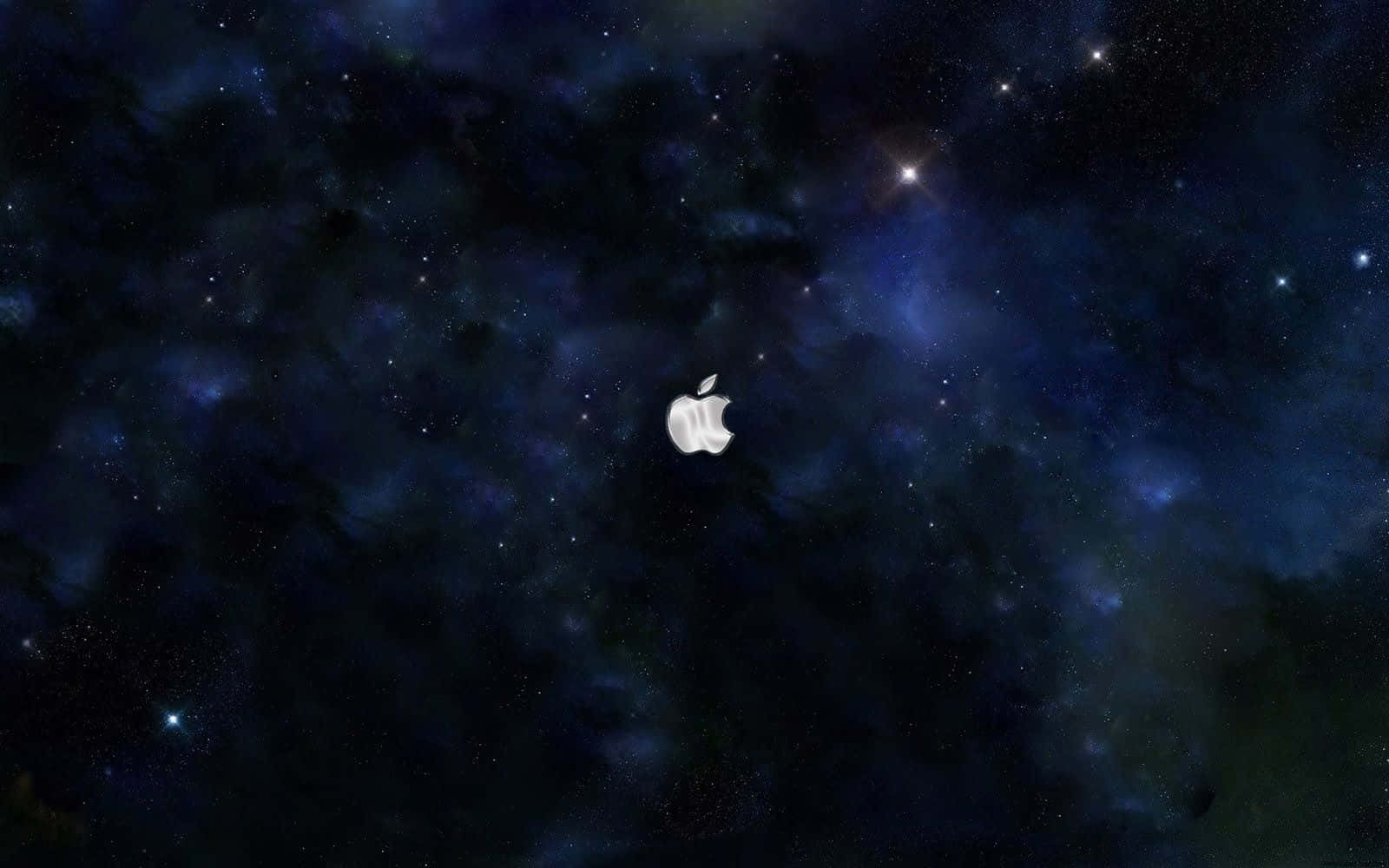 Apple標誌居中於星空宇宙背景，帶有藍色星雲。