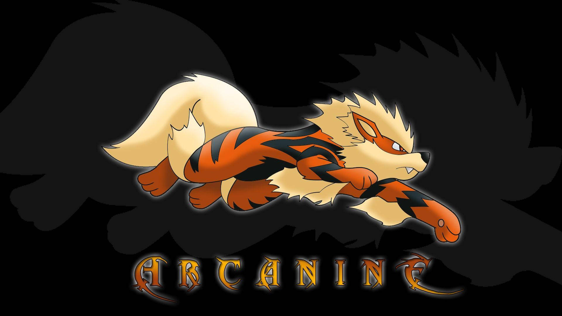 黑色背景奔跑的Arcanine 壁紙 — 一隻火紅橙色和黑色的風速狗在黑暗煙霧背景上動態跳躍，眼睛發光，下方有風格化名稱。