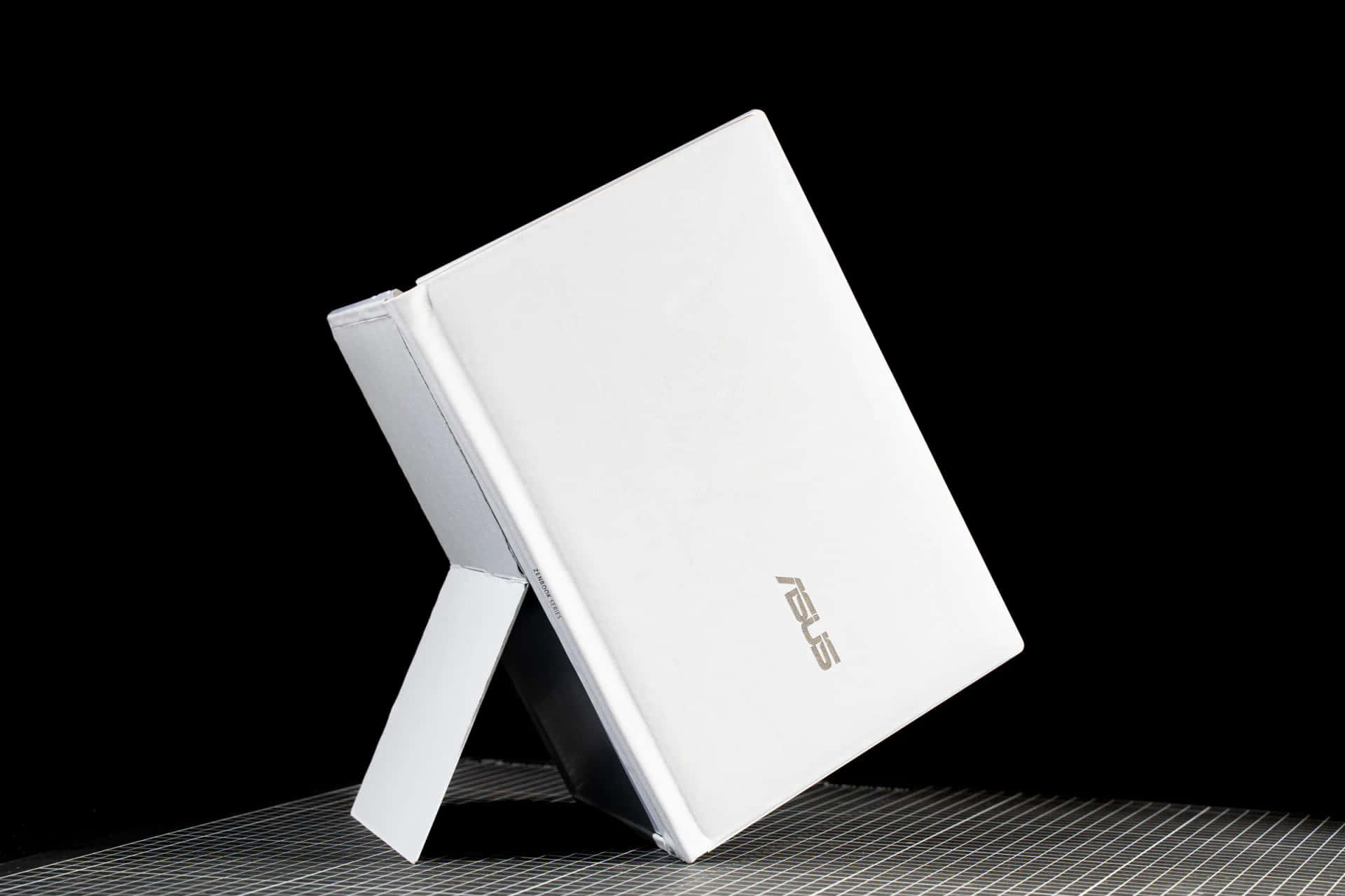 ASUS P5QM 主機板圖片