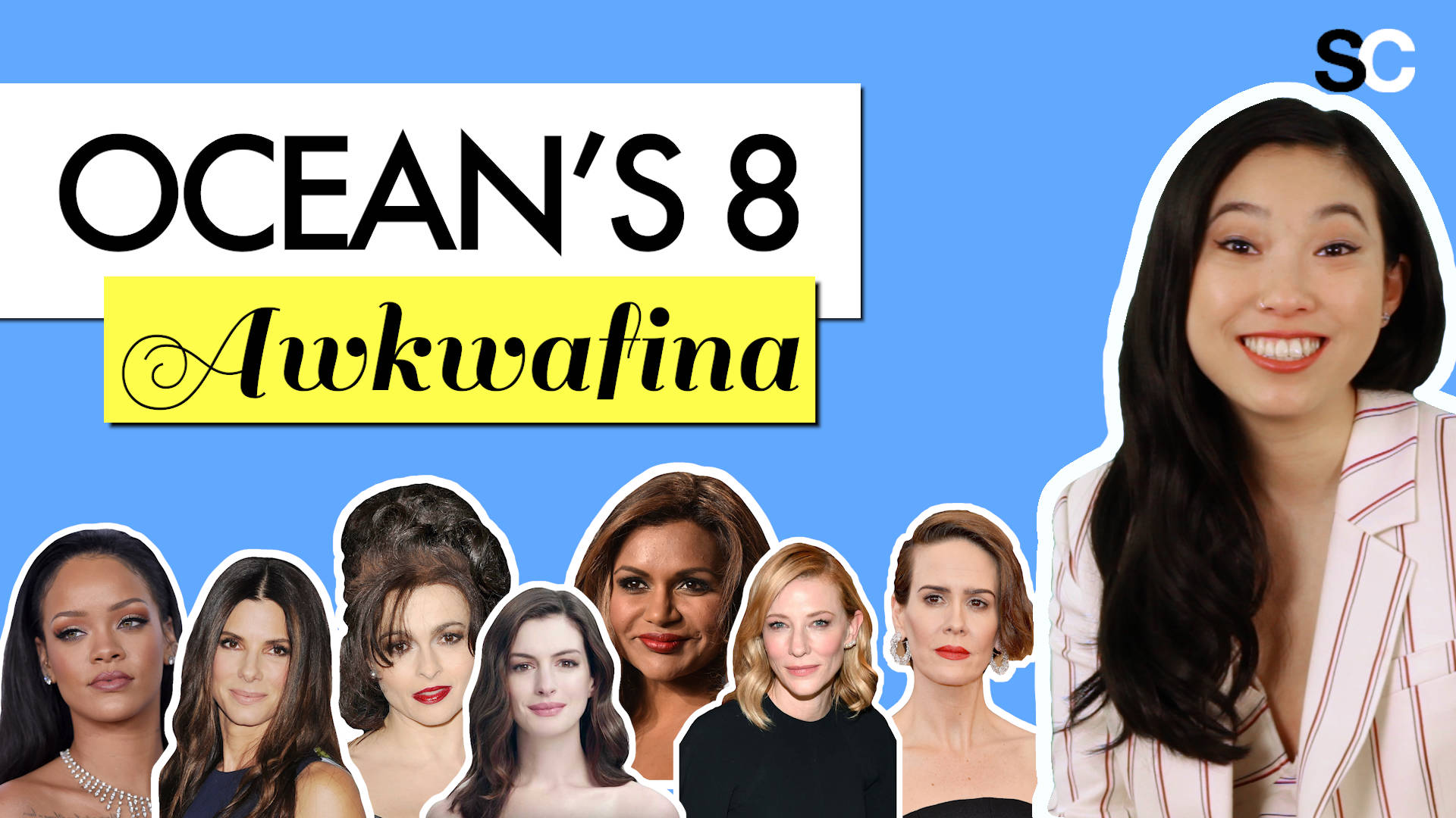 Awkwafina 與《Ocean's 8》演員群 壁紙 — 充滿活力的藍色背景上顯示了 Ocean's 8 的標題，並突出顯示了 Awkwafina，周圍環繞著電影女性演員的剪裁肖像。