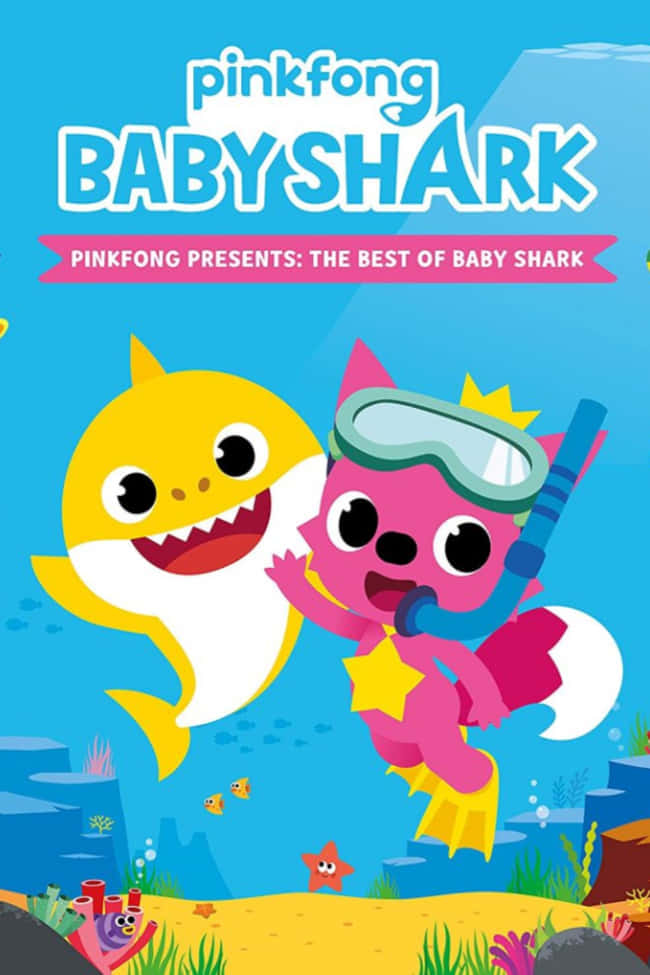 Baby Shark 背景：Baby Shark 最佳精選專輯封面 壁紙 — 一條快樂的黃色鯊魚和一隻粉紅色小狗戴著潛水裝備，在明亮的藍色海底場景中與珊瑚和海星一起游泳。