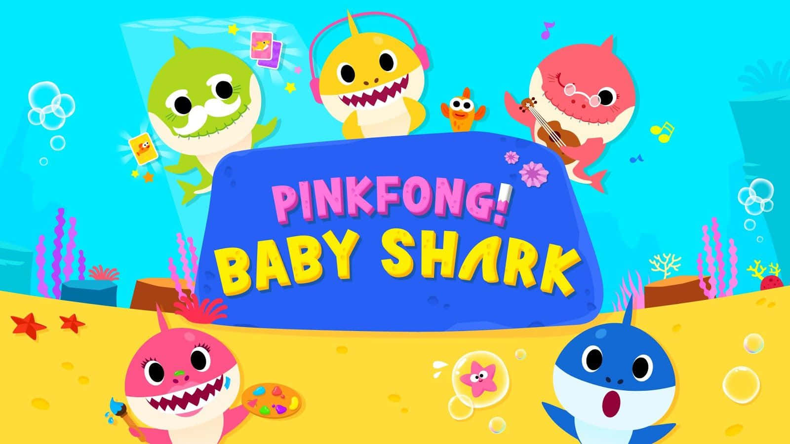 Baby Shark 家庭海底嬉水背景 壁紙 — 色彩繽紛的卡通鯊魚在「Baby Shark」標誌周圍的水下演奏樂器，營造出充滿活力的珊瑚礁場景。