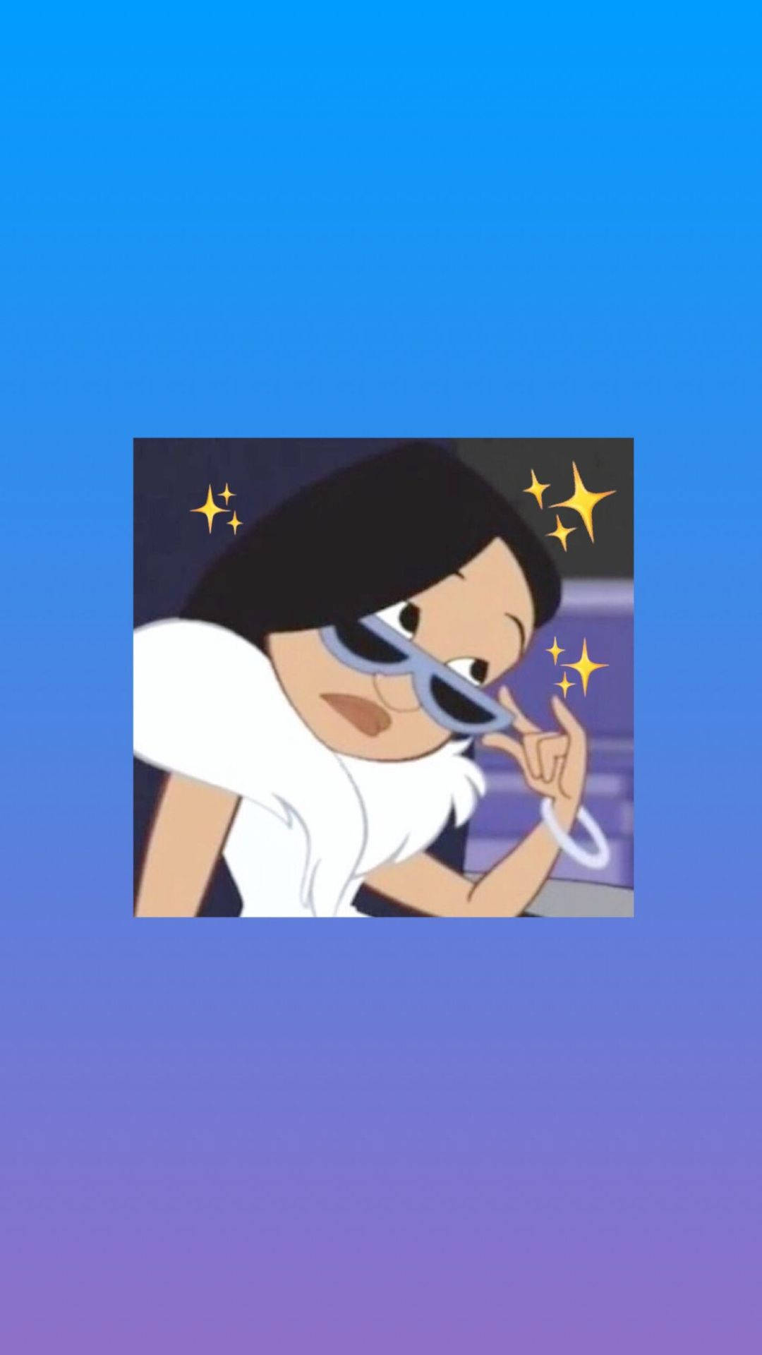 Baddie頭像驚訝表情 壁紙 — 一個黑髮戴太陽眼鏡的卡通女孩，在藍色漸變背景上自信地擺姿勢，周圍有閃爍光芒。