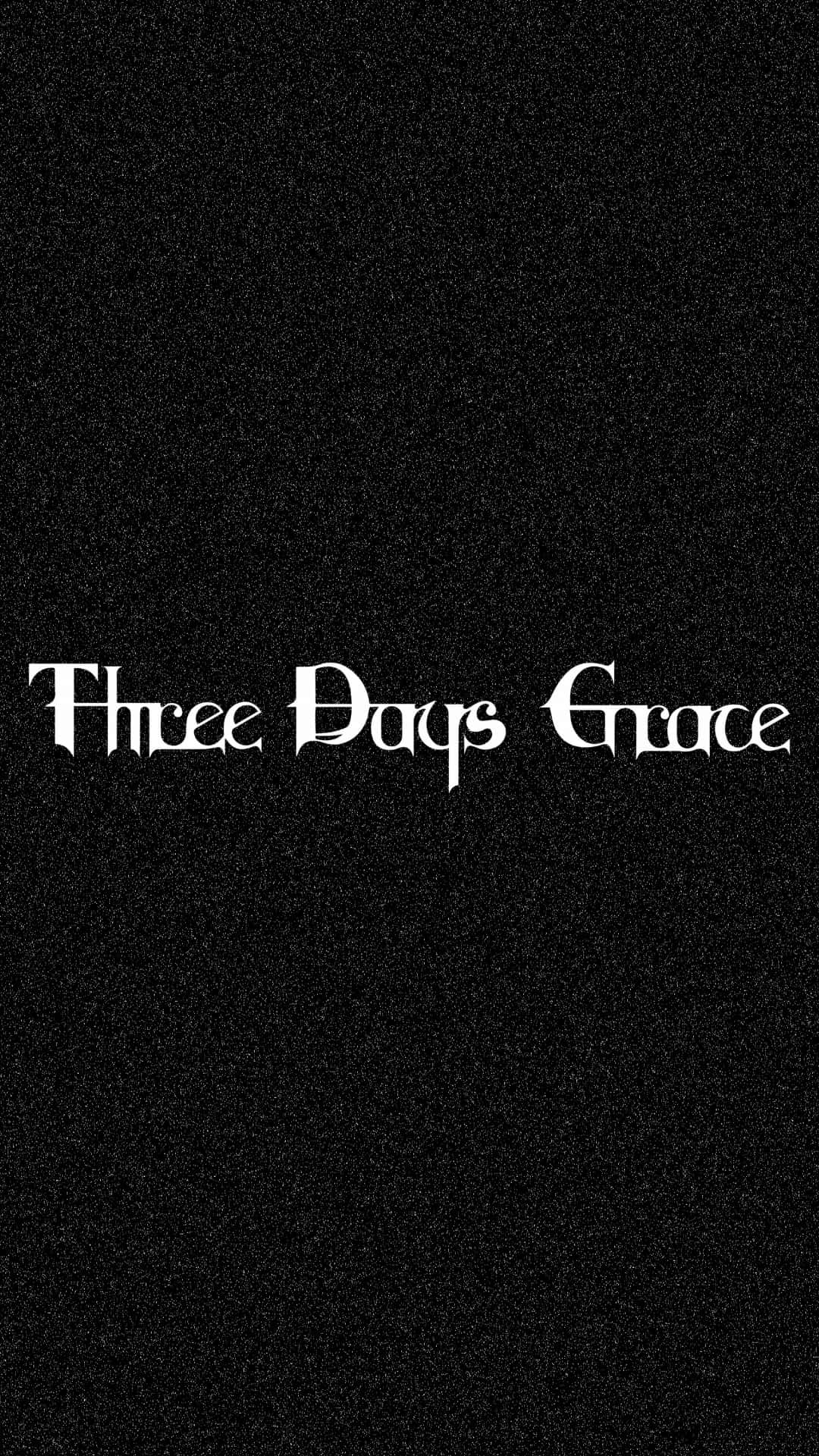  壁紙 — 白色哥德式文字顯示 Three Days Grace，居中於有紋理的黑色背景上。
