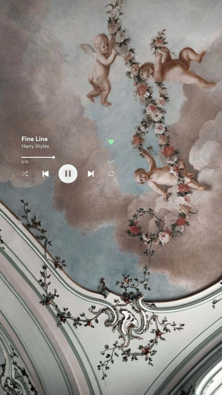  壁紙 — 巴洛克風格天花壁畫，描繪小天使與花環在柔軟雲朵間漂浮，位於宏偉華麗的房間內。