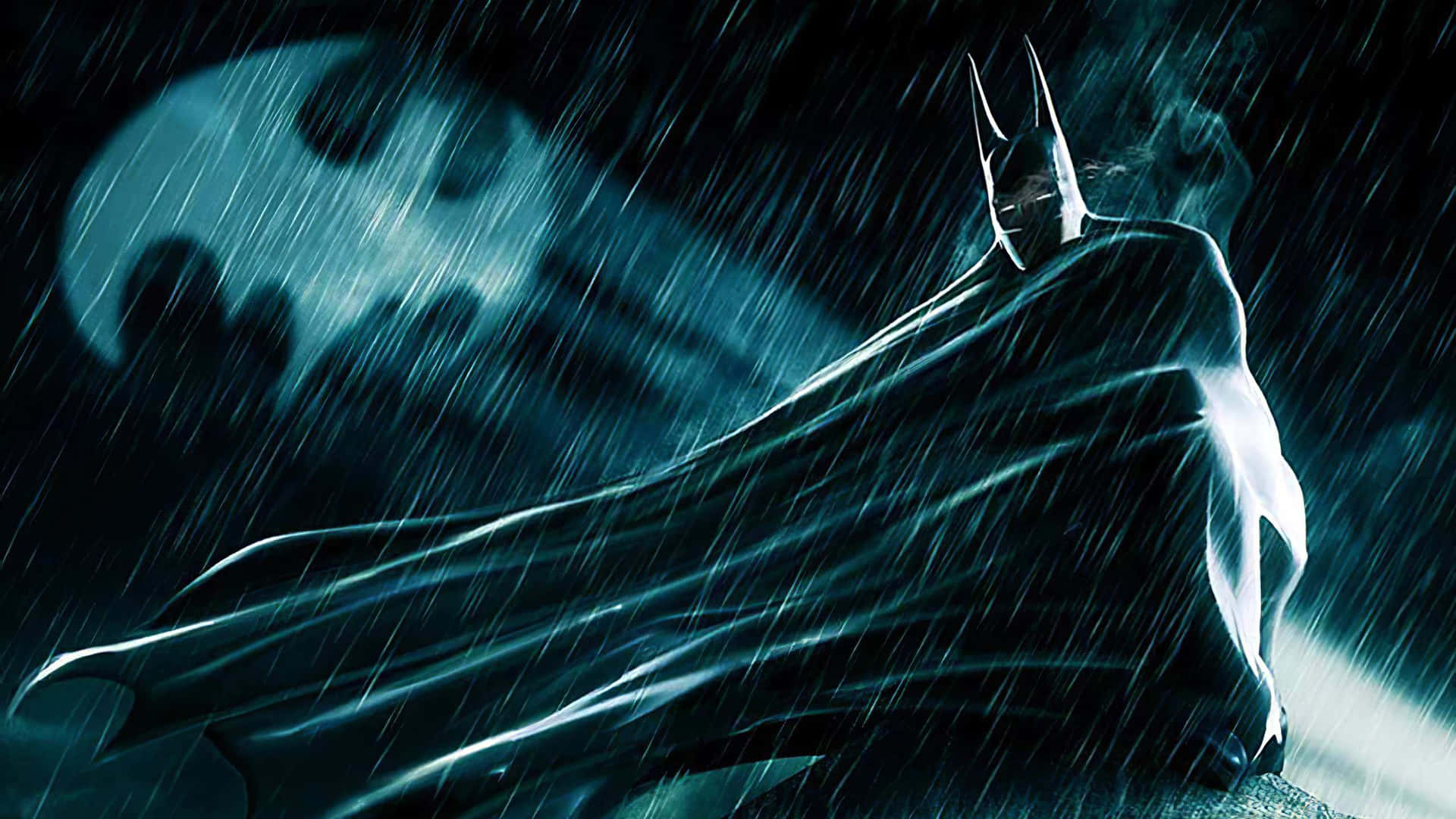  壁紙 — 蝙蝠俠在傾盆大雨中站立，披風飄揚，雨水劃過黑暗的城市景觀，下方是發光的蝙蝠標誌。