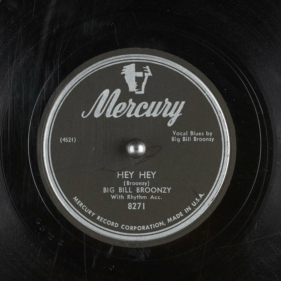 Big Bill Broonzy 的《Hey Hey》磨損的 Mercury Records 黑膠唱片標籤特寫。