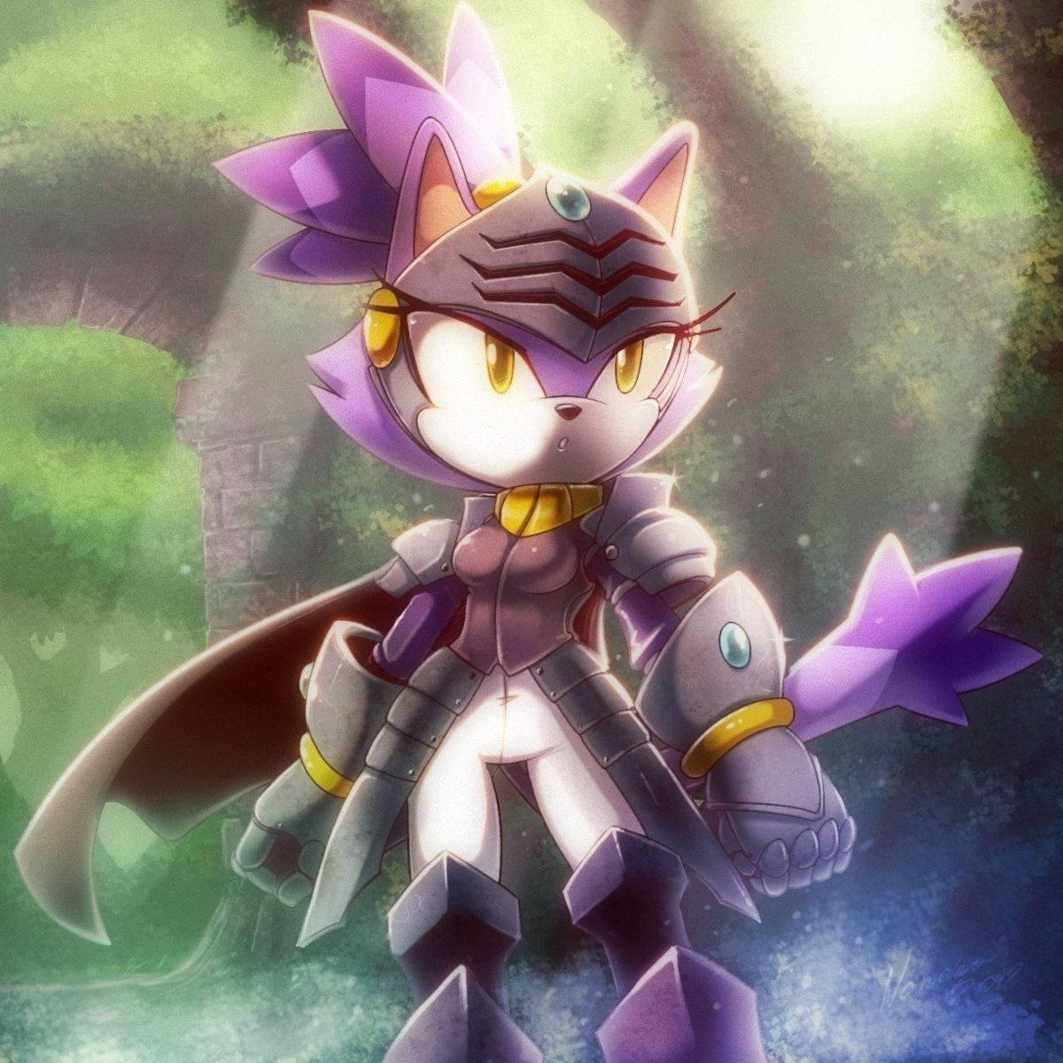 Blaze The Cat 露天陽光 壁紙 — 一隻紫色裝甲貓戰士站在陽光明媚的森林中，眼睛發光，表情堅定。