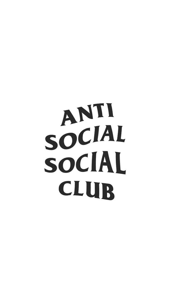 基礎 Anti Social Club 壁紙 — 粗體黑色文字「ANTI SOCIAL SOCIAL CLUB」以風格化字體居中顯示在純白色背景上。